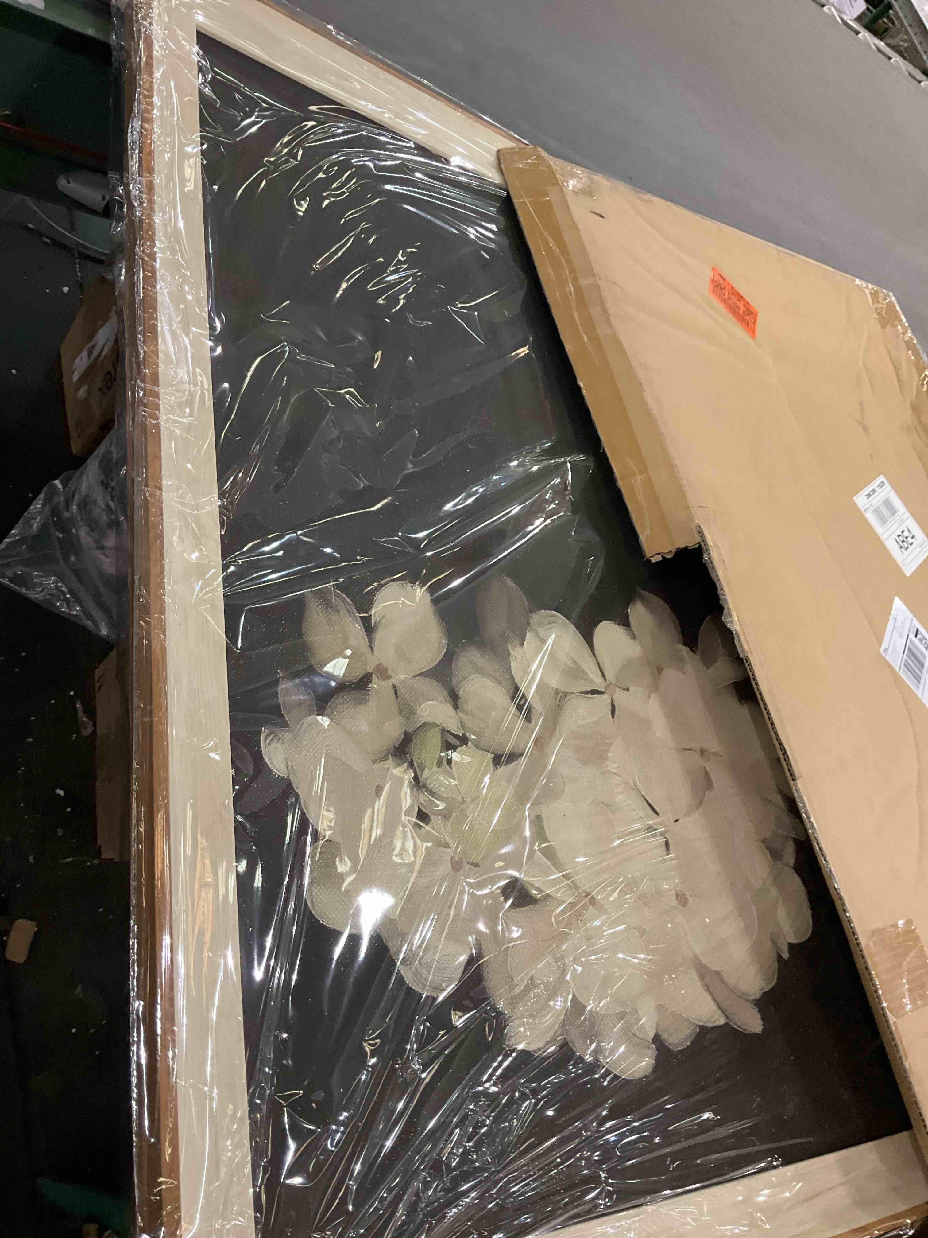 https://s3.amazonaws.com/lotting-images-prod/bidfta/PPE2578636_1745259891351.jpeg