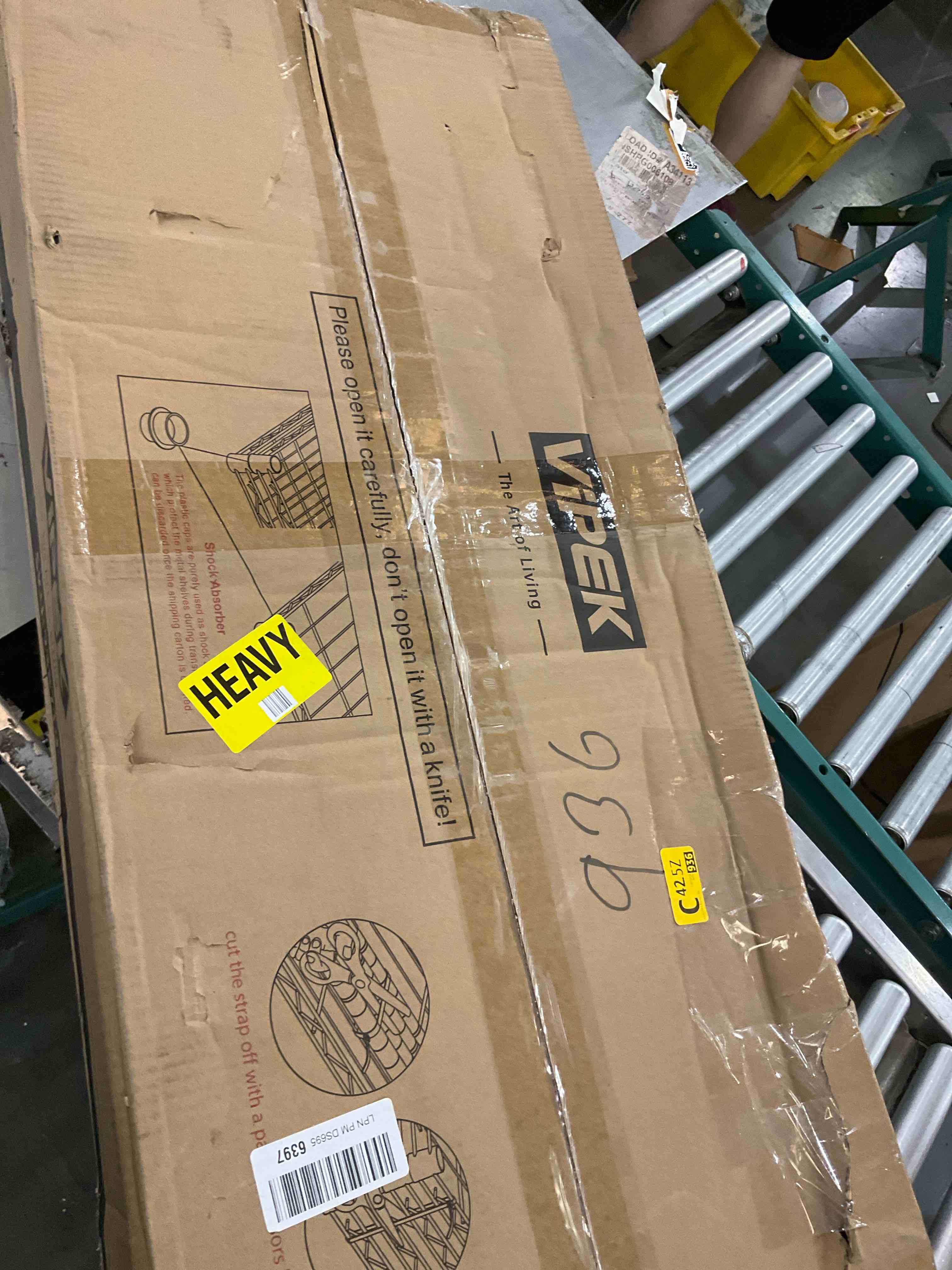 https://s3.amazonaws.com/lotting-images-prod/bidfta/PPE2578668_1745260241567.jpeg
