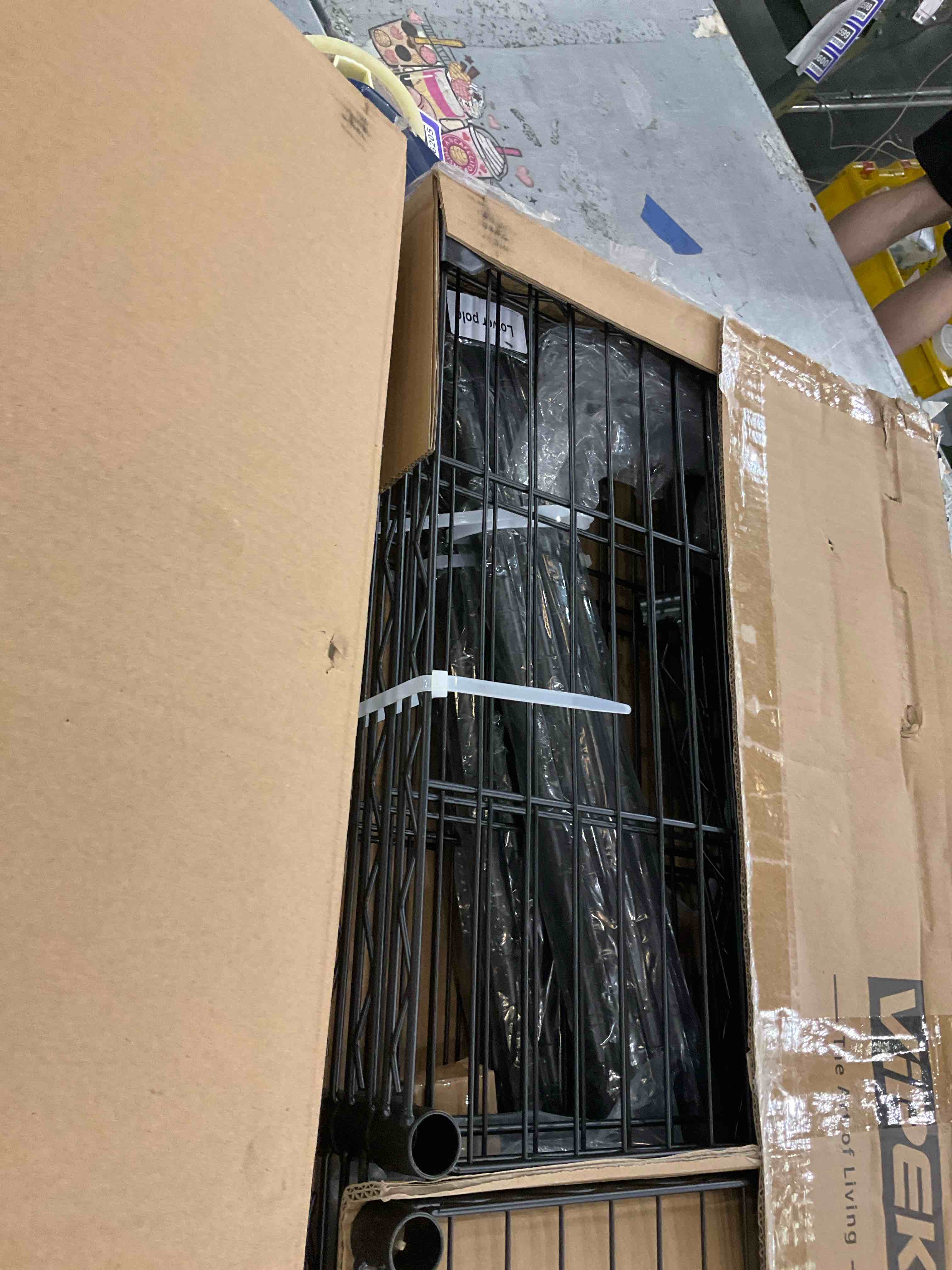 https://s3.amazonaws.com/lotting-images-prod/bidfta/PPE2578668_1745260267881.jpeg