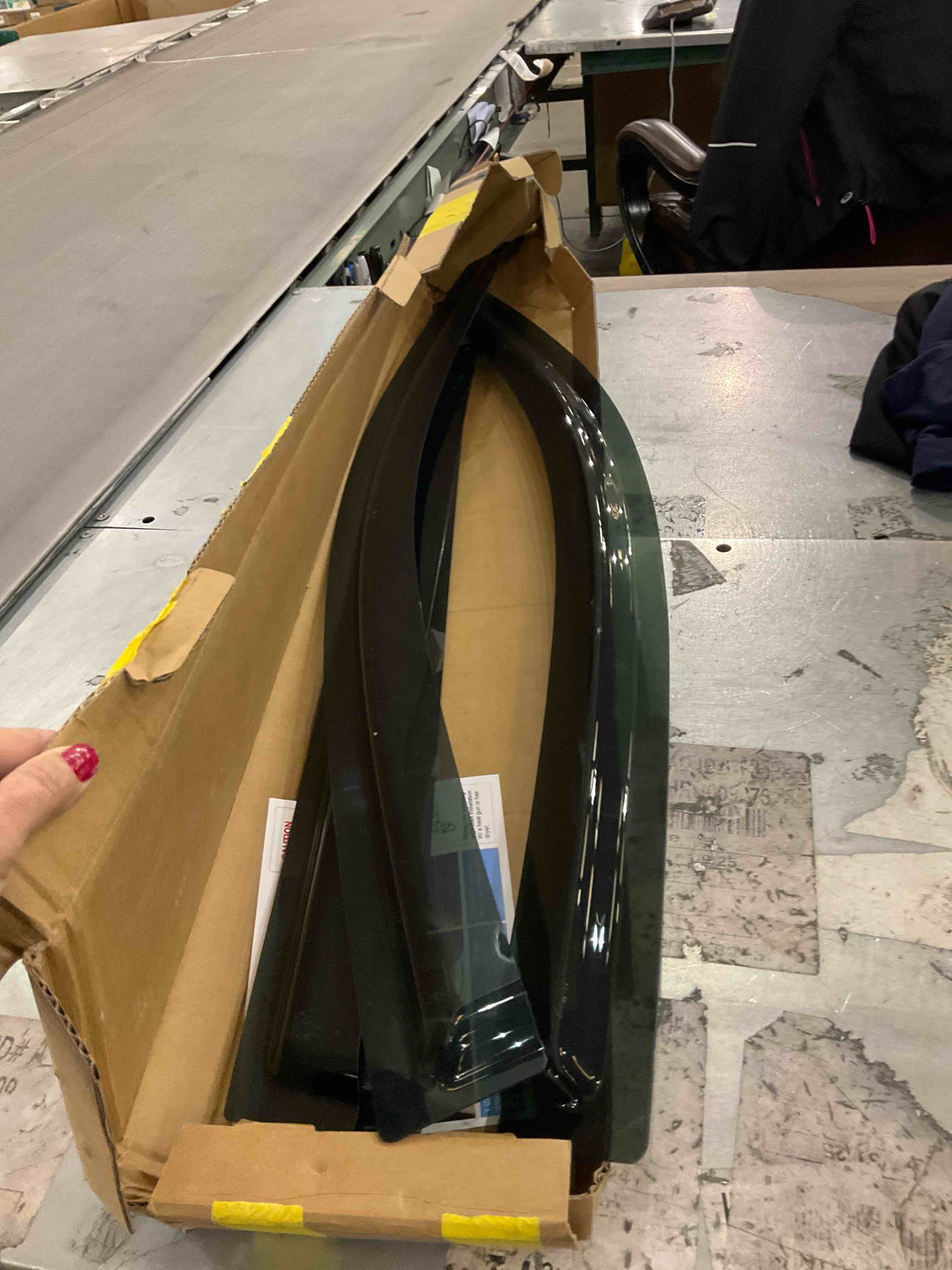 https://s3.amazonaws.com/lotting-images-prod/bidfta/PPE2578694_1745260937333.jpeg