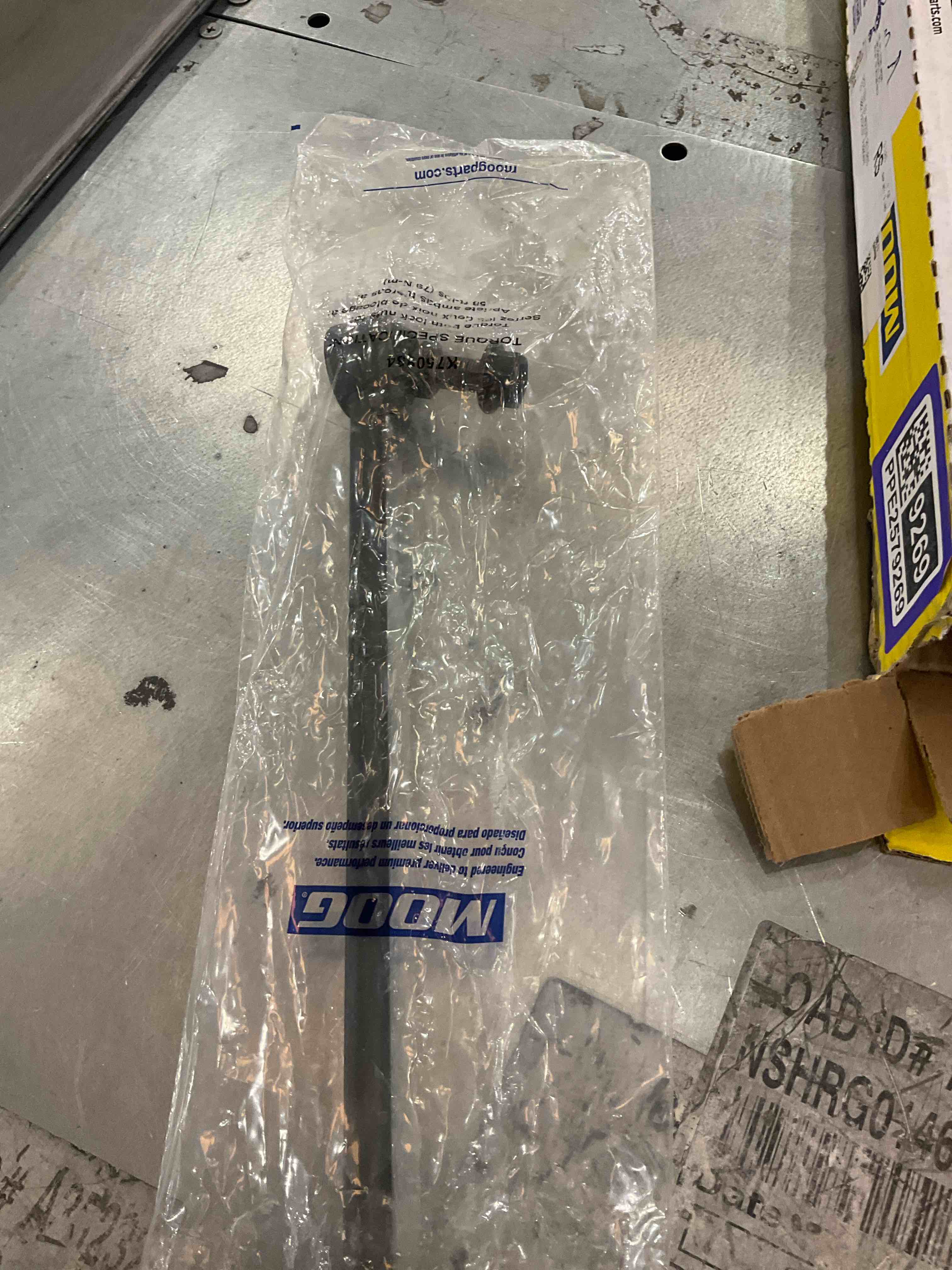https://s3.amazonaws.com/lotting-images-prod/bidfta/PPE2579269_1745339731915.jpeg
