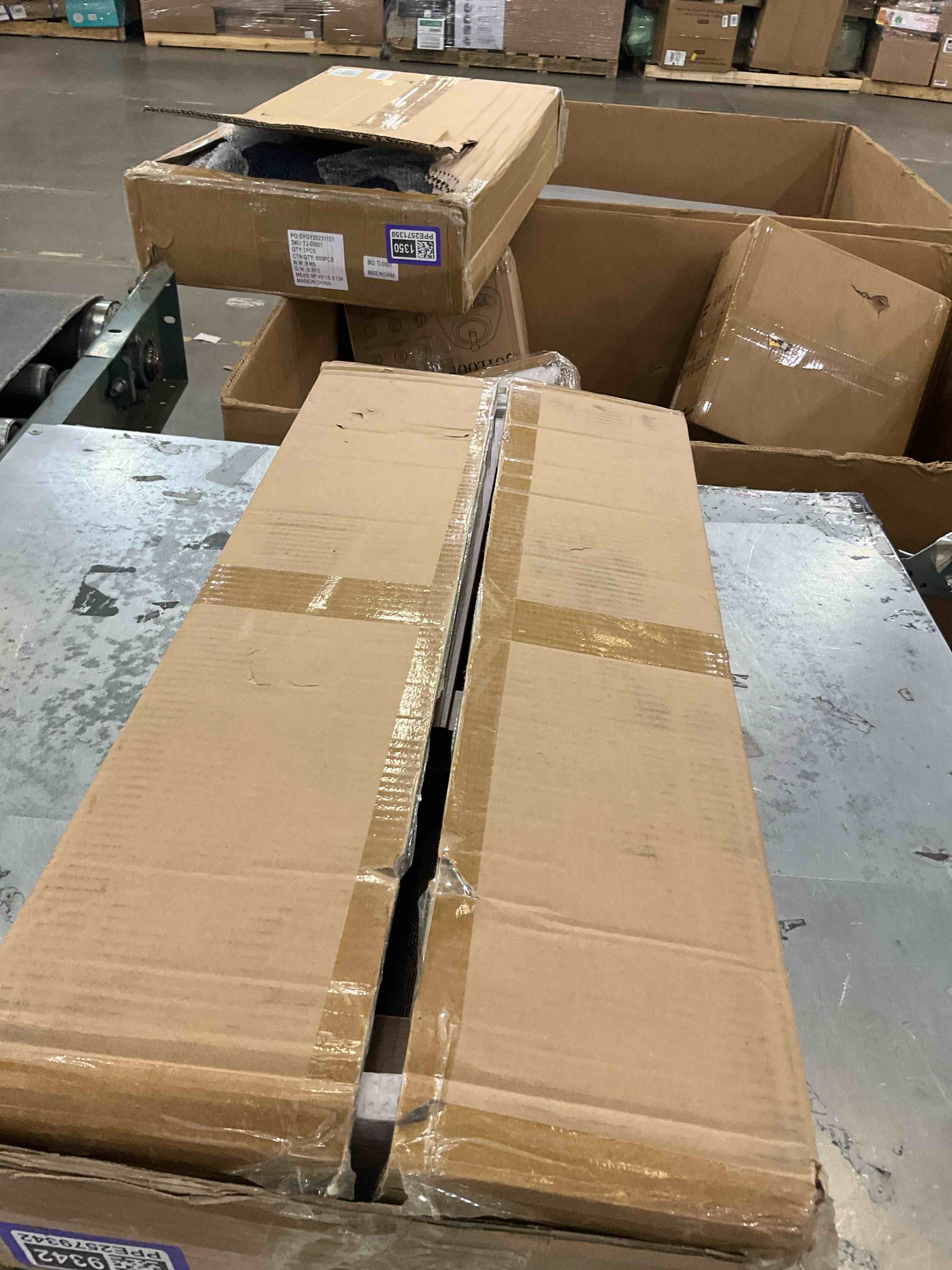 https://s3.amazonaws.com/lotting-images-prod/bidfta/PPE2579342_1746195412564.jpeg