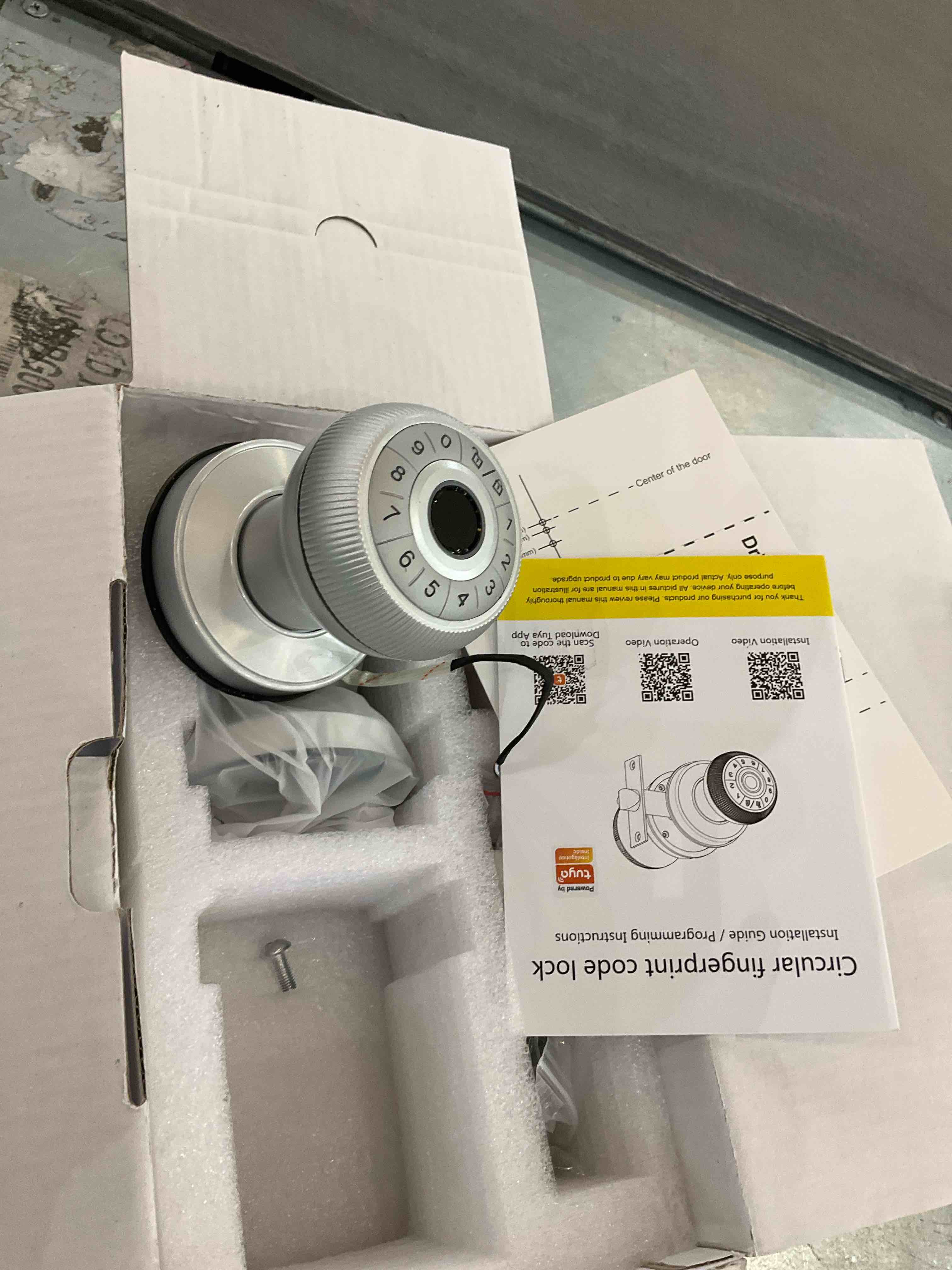 https://s3.amazonaws.com/lotting-images-prod/bidfta/PPE2579553_1745346471049.jpeg