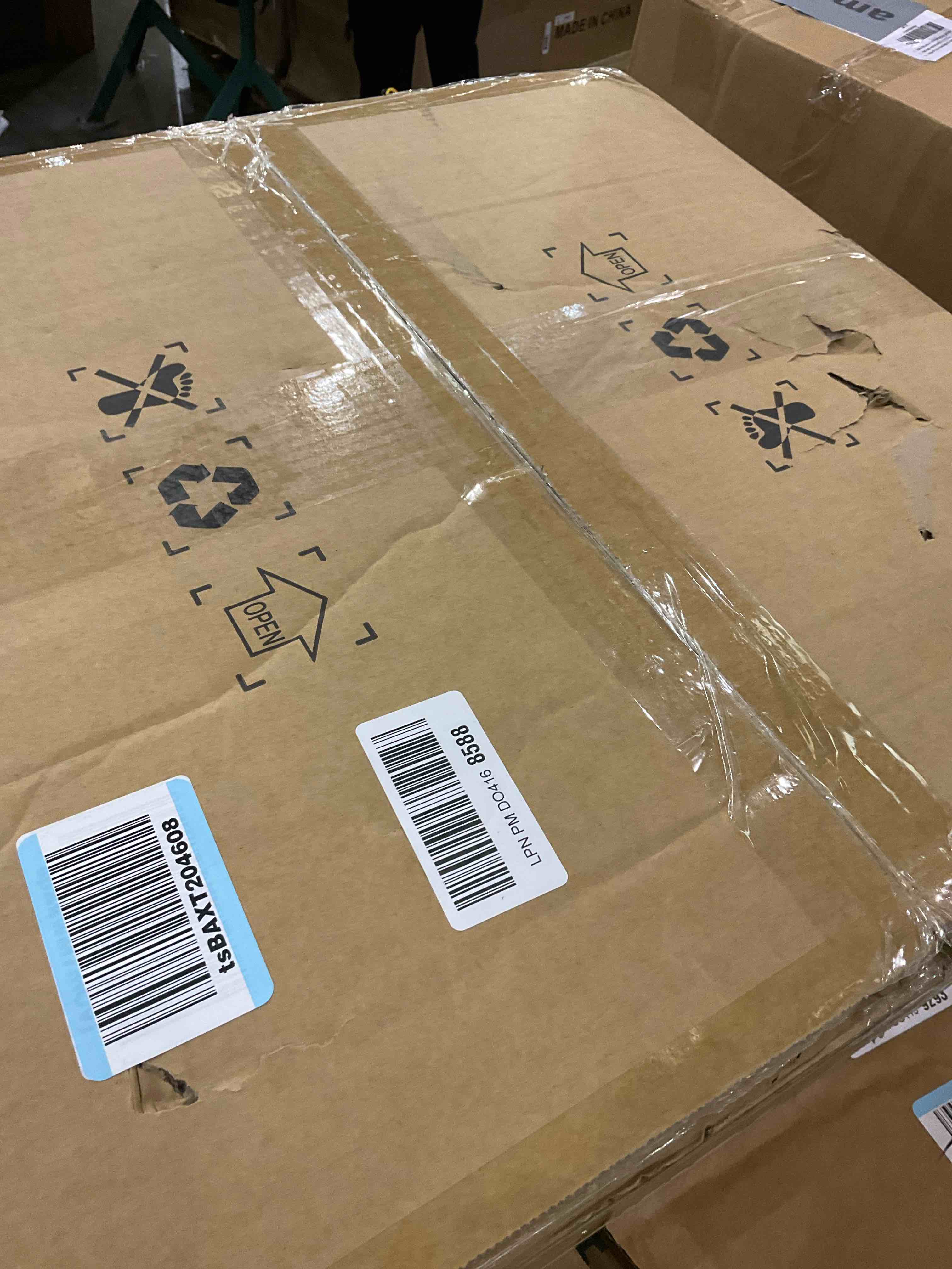 https://s3.amazonaws.com/lotting-images-prod/bidfta/PPE2579590_1745519928607.jpeg