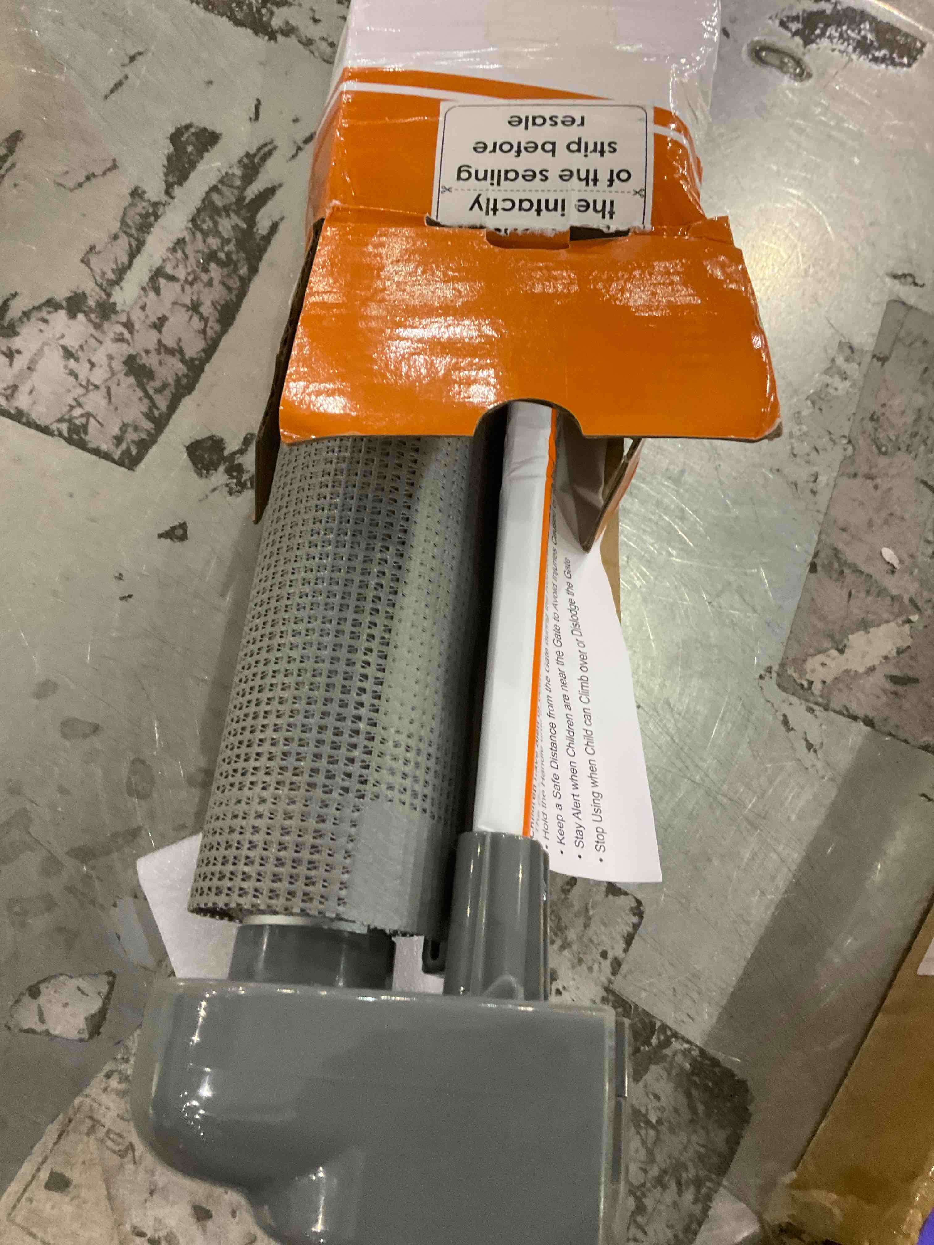 https://s3.amazonaws.com/lotting-images-prod/bidfta/PPE2579629_1745406325386.jpeg