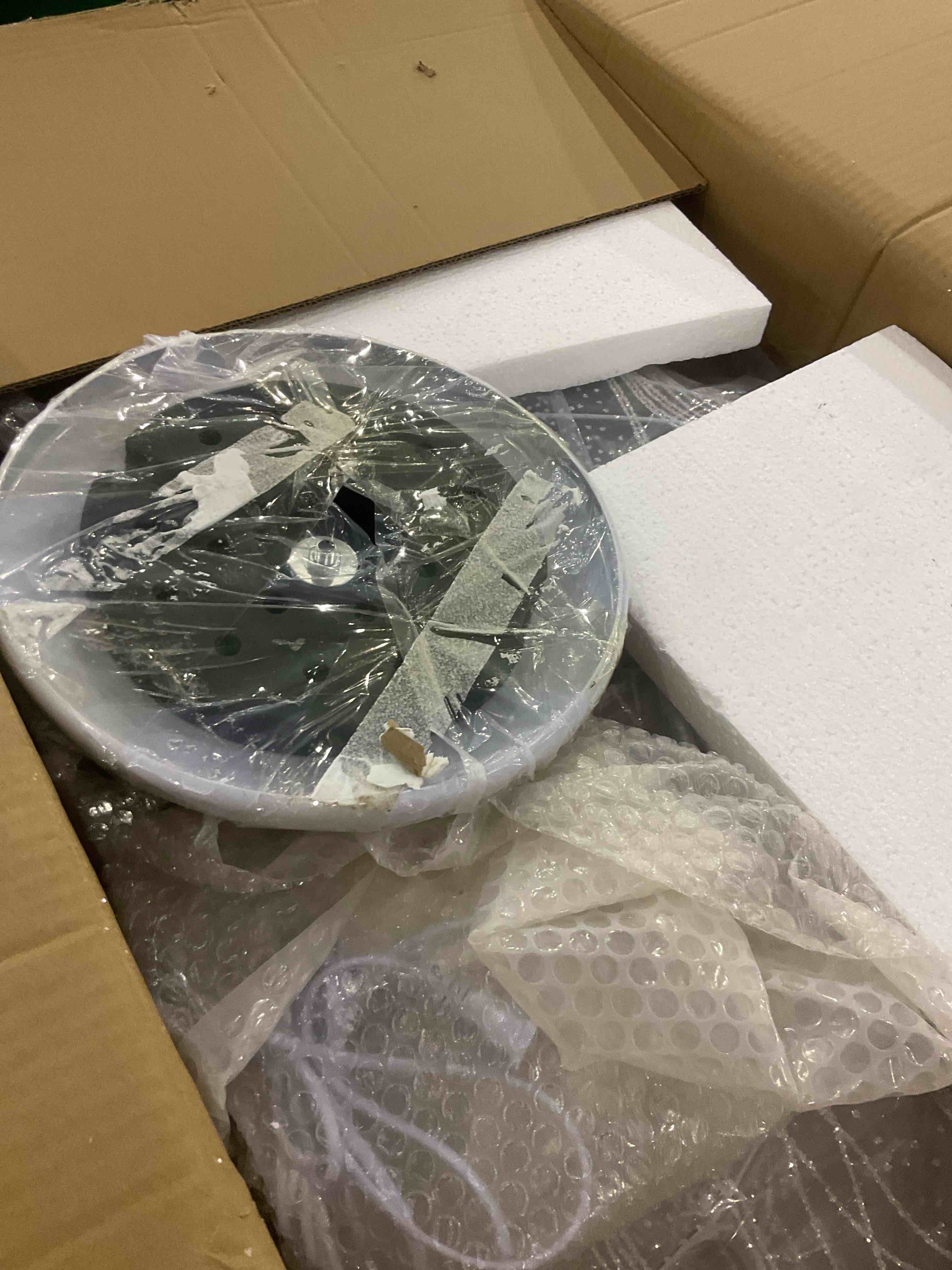 https://s3.amazonaws.com/lotting-images-prod/bidfta/PPE2579682_1745406484045.jpeg