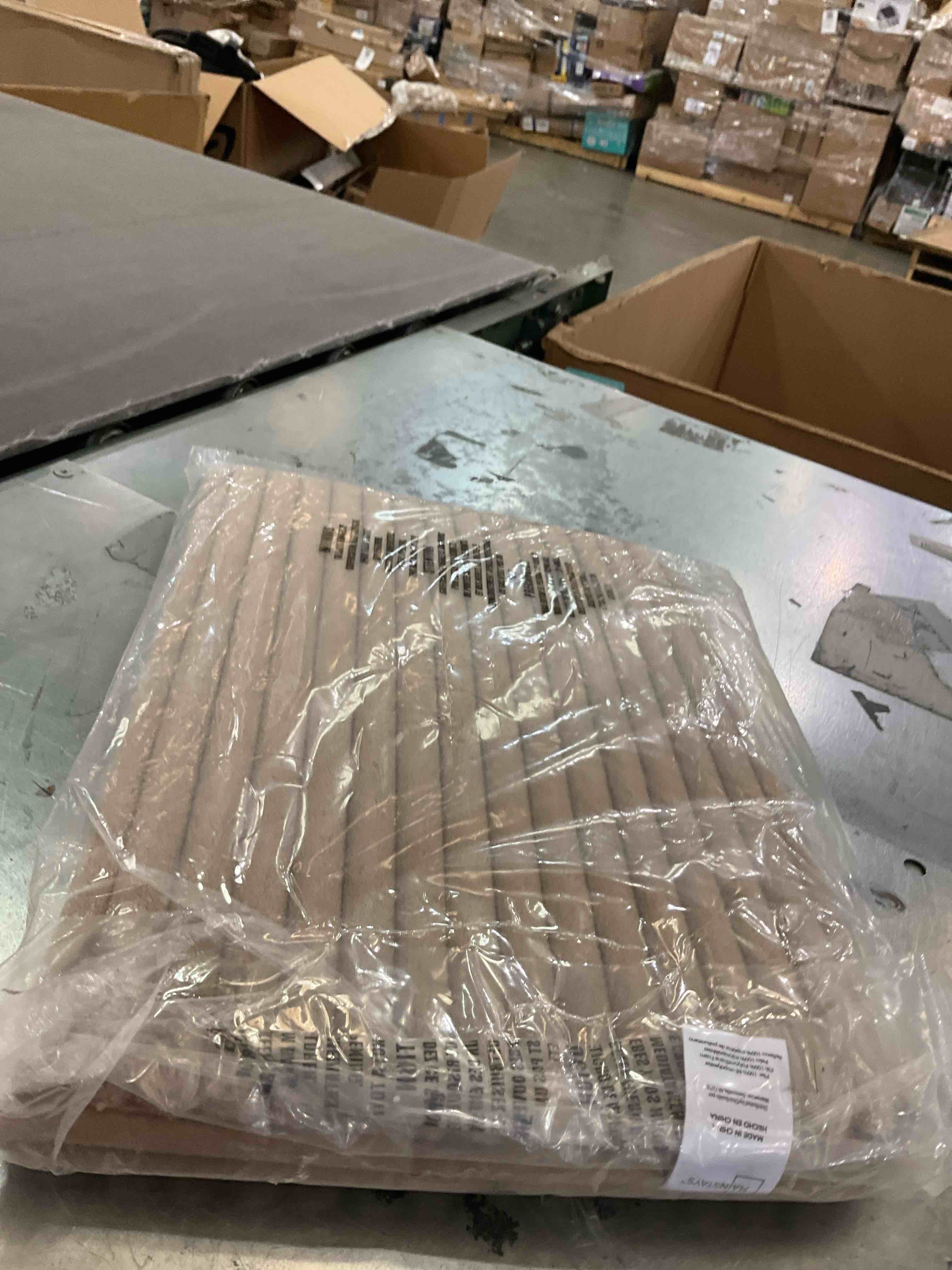 https://s3.amazonaws.com/lotting-images-prod/bidfta/PPE2579735_1745427573975.jpeg