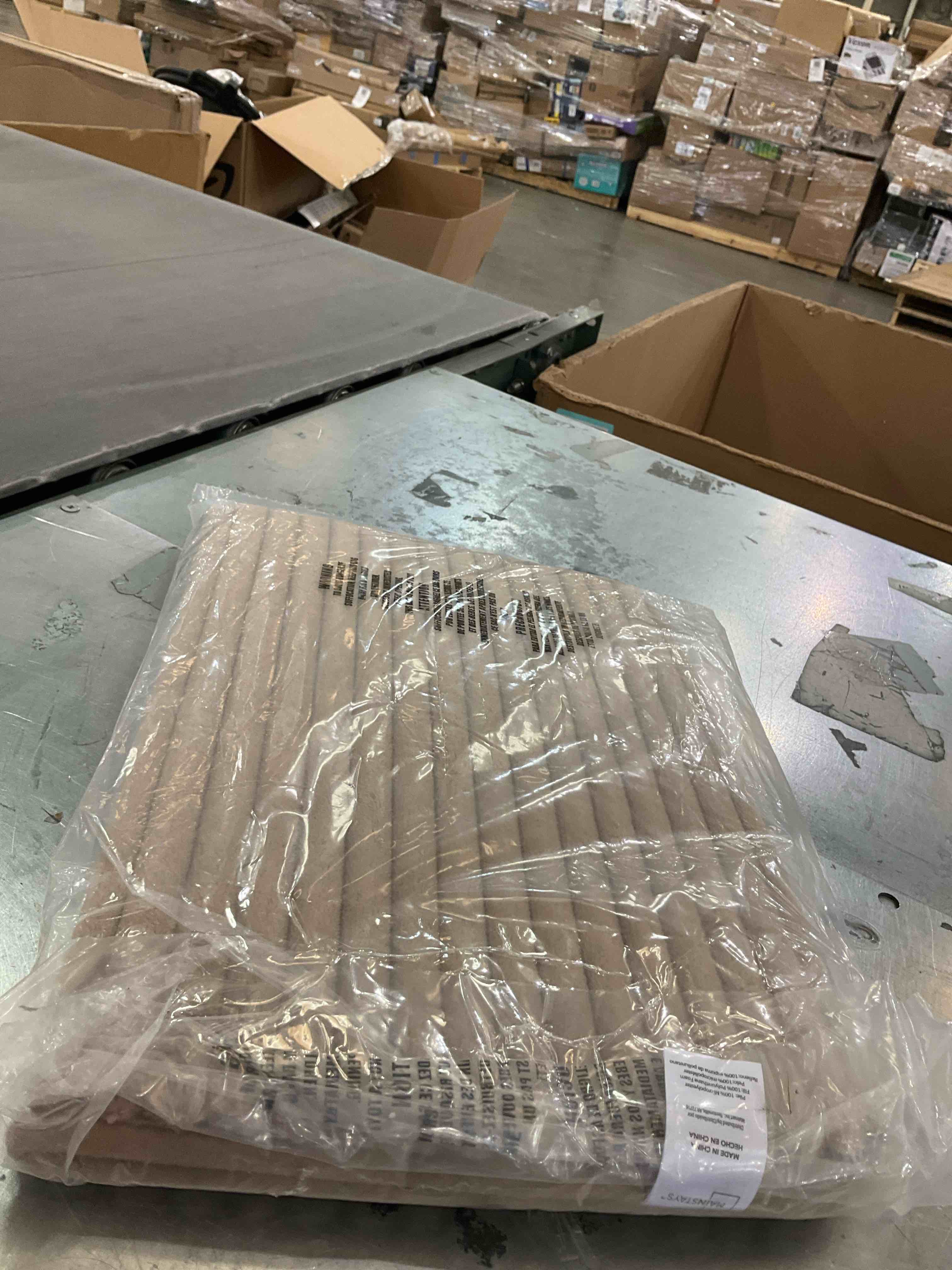 https://s3.amazonaws.com/lotting-images-prod/bidfta/PPE2579735_1745427575002.jpeg