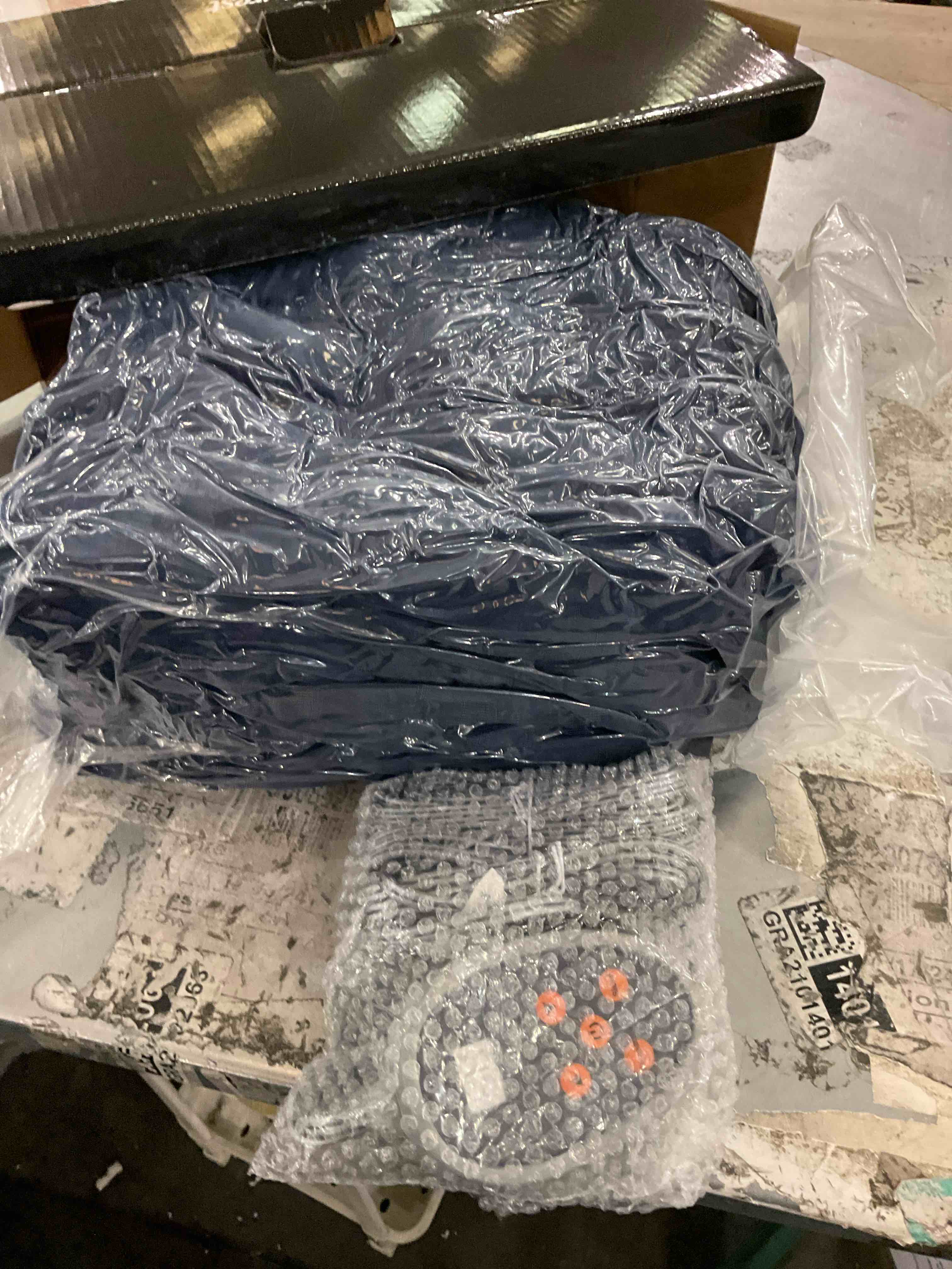 https://s3.amazonaws.com/lotting-images-prod/bidfta/PPE2579896_1745414635770.jpeg