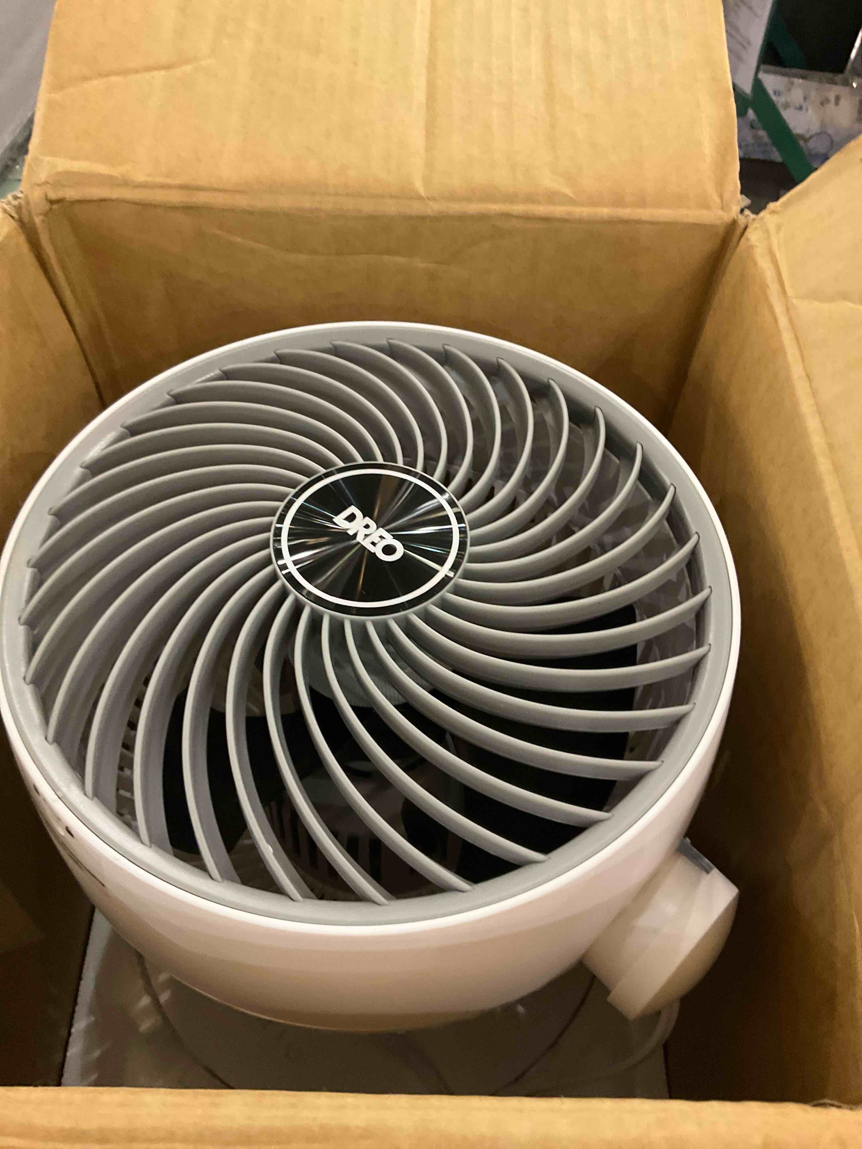 https://s3.amazonaws.com/lotting-images-prod/bidfta/PPE2579974_1745415227632.jpeg