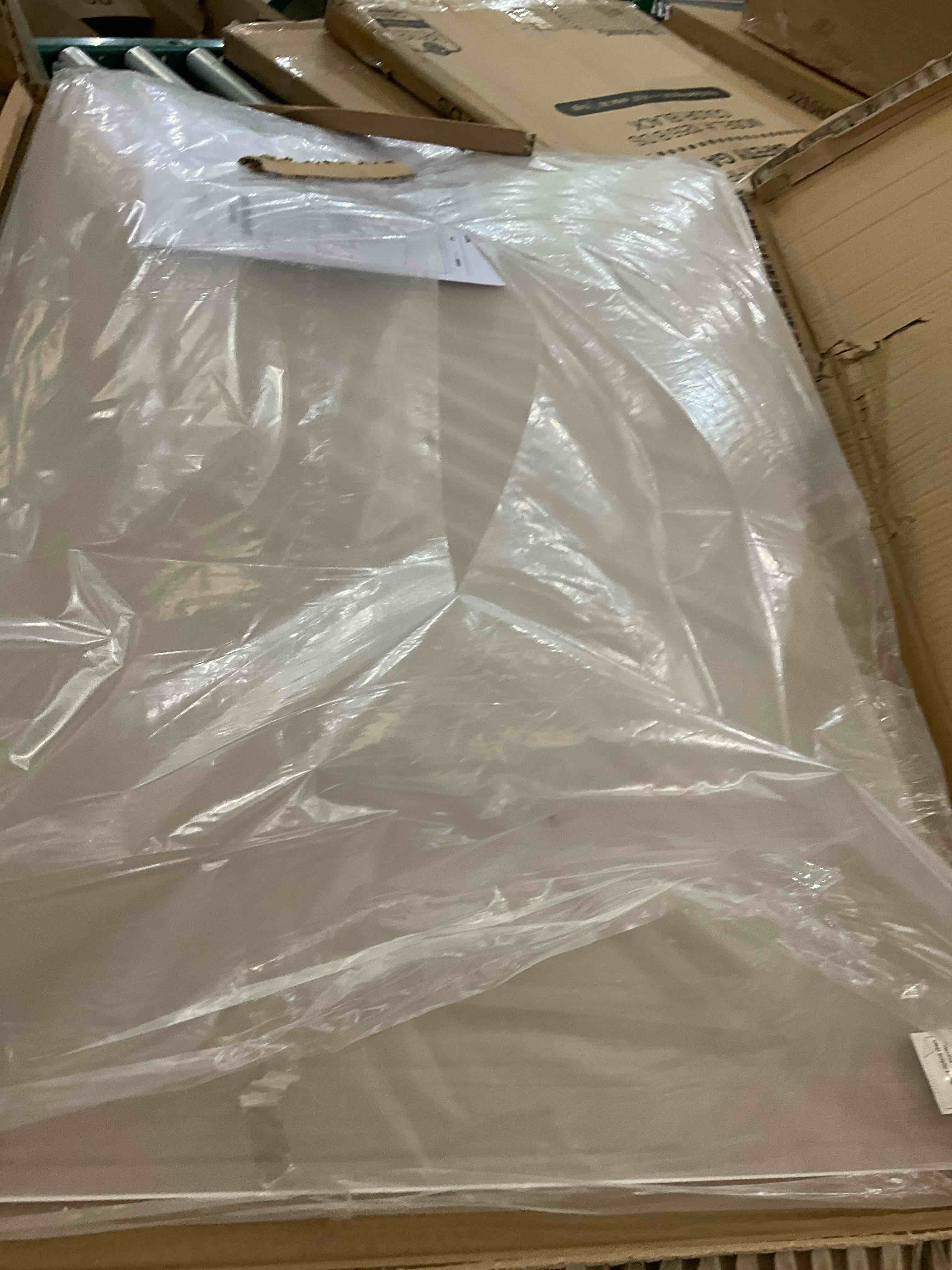 https://s3.amazonaws.com/lotting-images-prod/bidfta/PPE2580023_1745420848939.jpeg