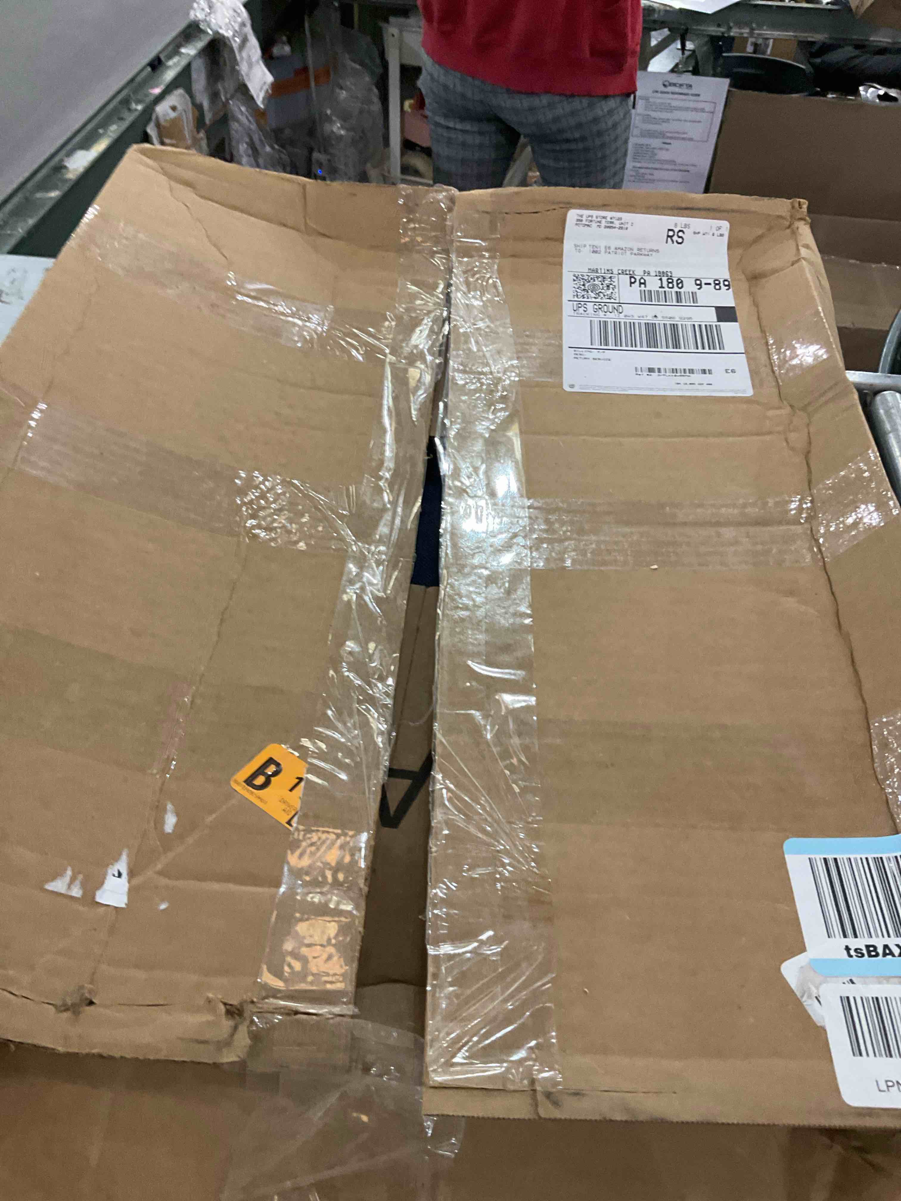 https://s3.amazonaws.com/lotting-images-prod/bidfta/PPE2580098_1745417035055.jpeg
