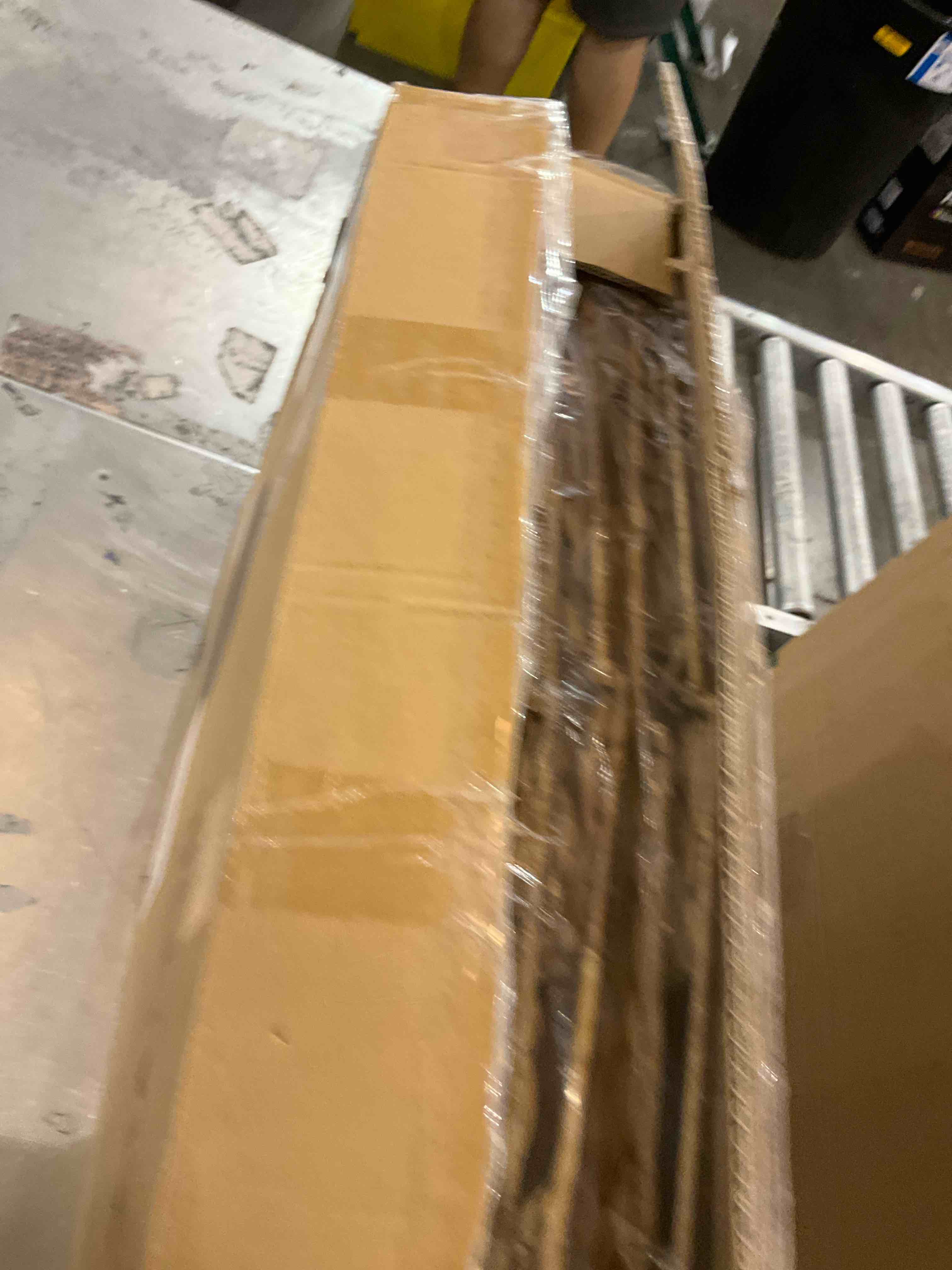 https://s3.amazonaws.com/lotting-images-prod/bidfta/PPE2580160_1745417500539.jpeg