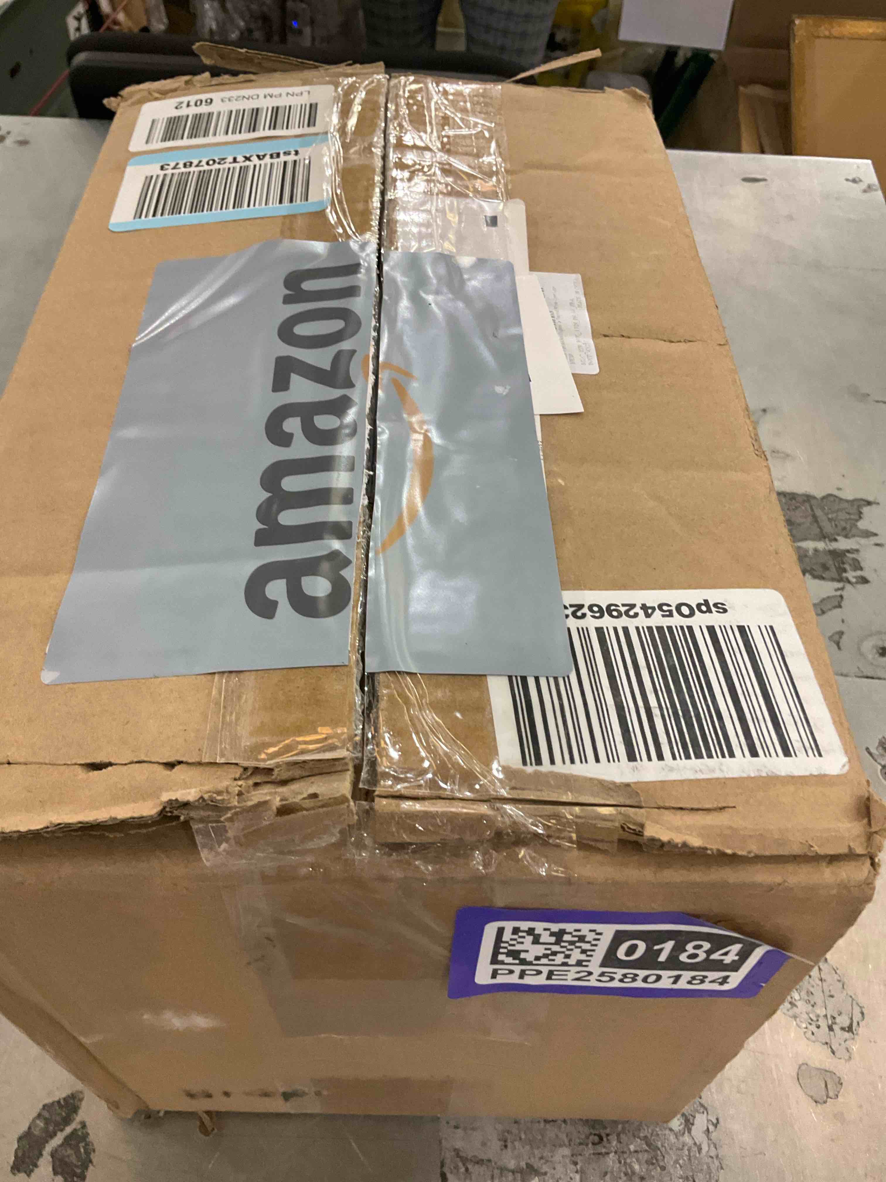 https://s3.amazonaws.com/lotting-images-prod/bidfta/PPE2580184_1745418431256.jpeg