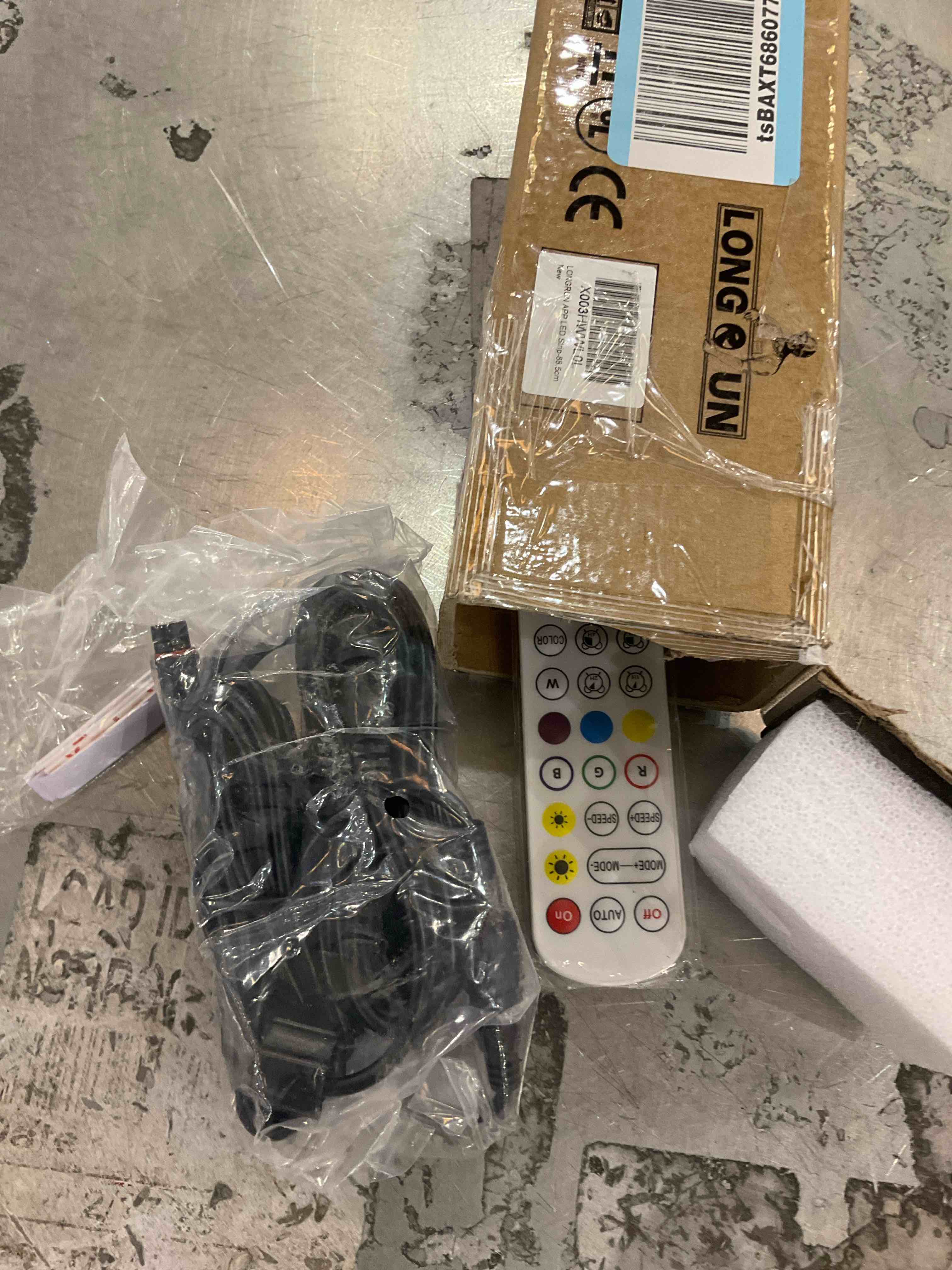 https://s3.amazonaws.com/lotting-images-prod/bidfta/PPE2580227_1745420321543.jpeg