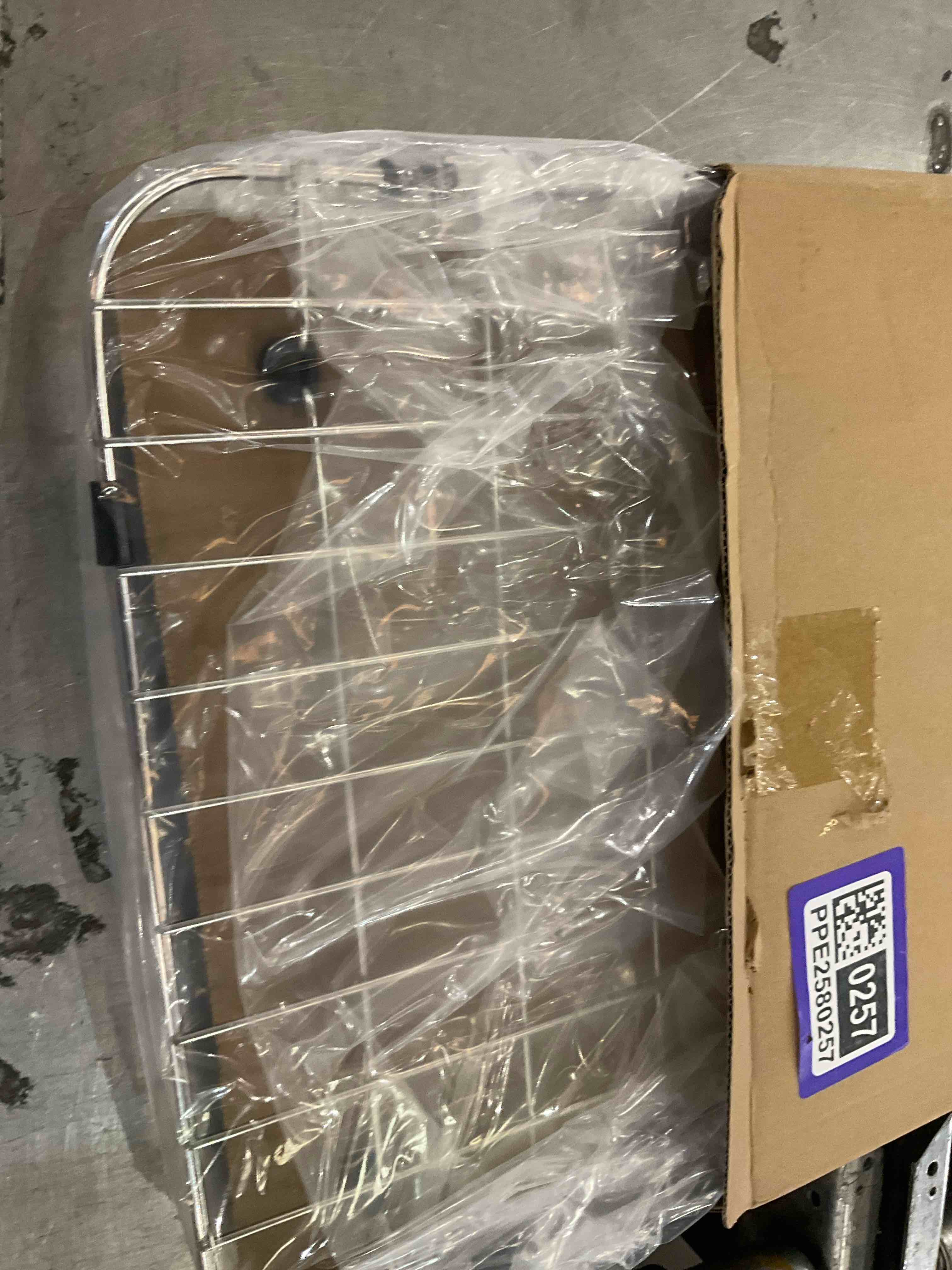 https://s3.amazonaws.com/lotting-images-prod/bidfta/PPE2580257_1745421358052.jpeg