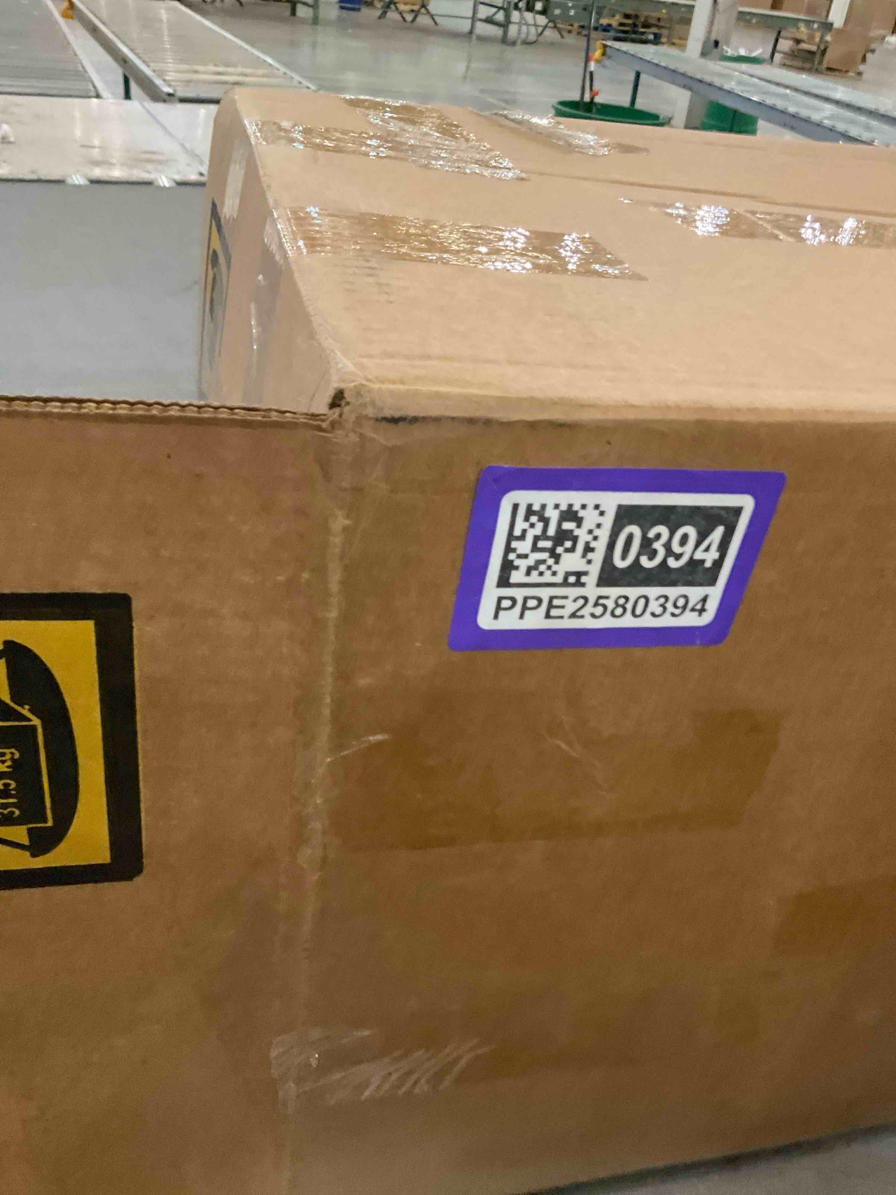 Liizoo Cargo Cover for Jeep Grand Cherokee 2011 2012 2013 2014 2015 2016 2017 2018 2019 2020 2021 Trunk Cover Security Cover Shielding Shade Car Accessory (not fit for 2021 winter-2022 Grand Cherokee L)