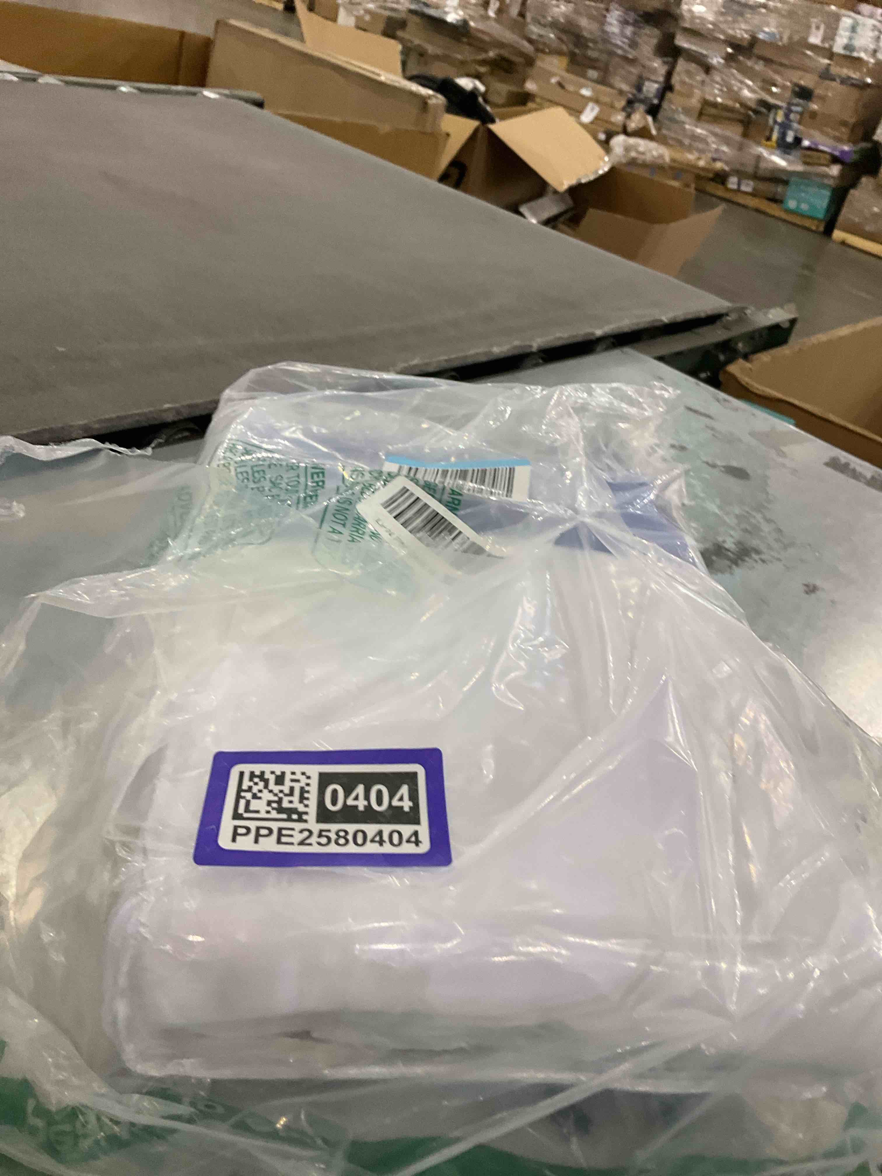 https://s3.amazonaws.com/lotting-images-prod/bidfta/PPE2580404_1745428664937.jpeg