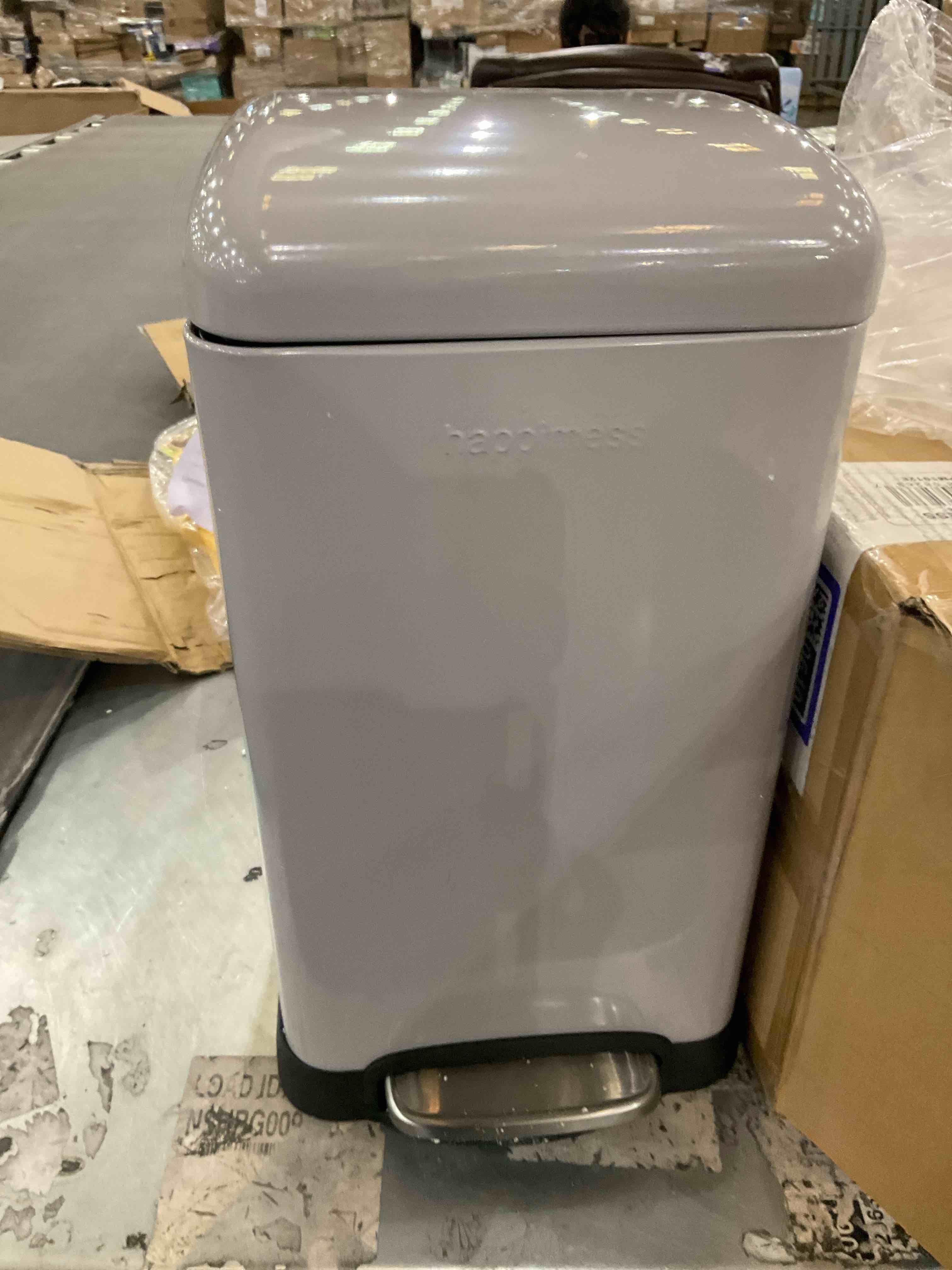 https://s3.amazonaws.com/lotting-images-prod/bidfta/PPE2580610_1745433402940.jpeg