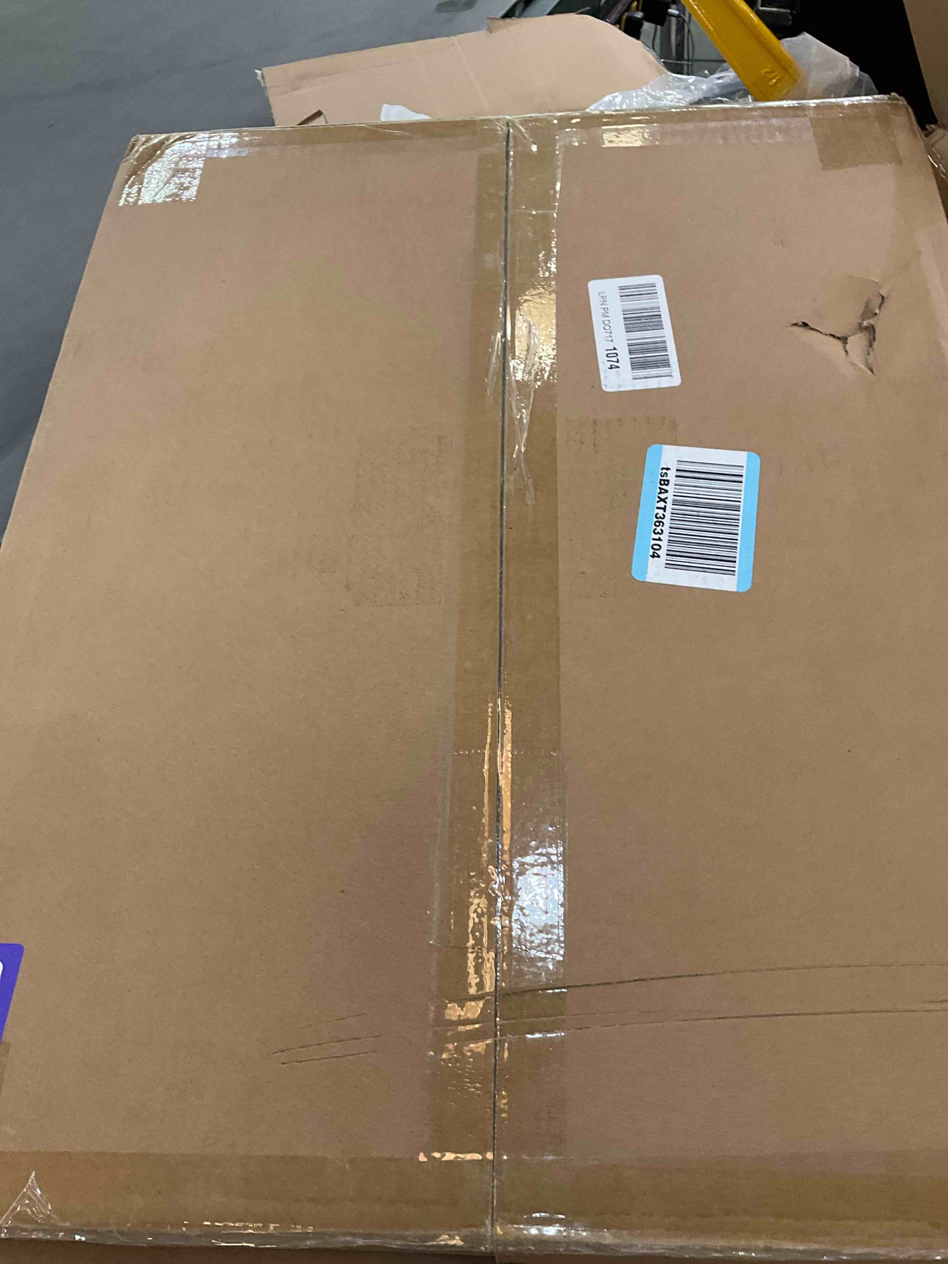 https://s3.amazonaws.com/lotting-images-prod/bidfta/PPE2580615_1745433235008.jpeg