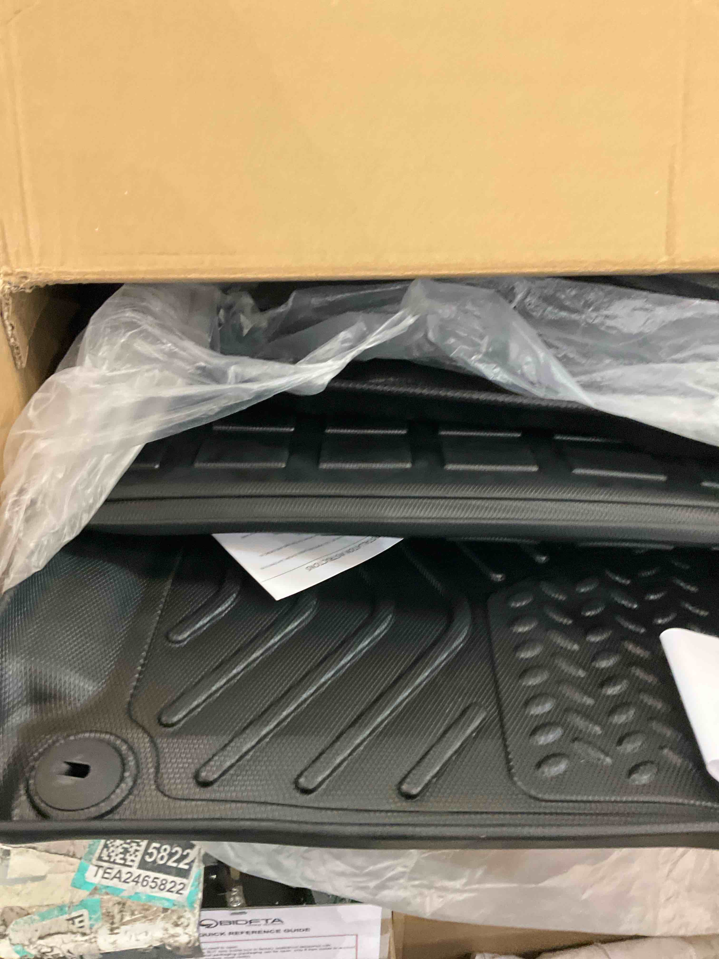 https://s3.amazonaws.com/lotting-images-prod/bidfta/PPE2580624_1745434527613.jpeg