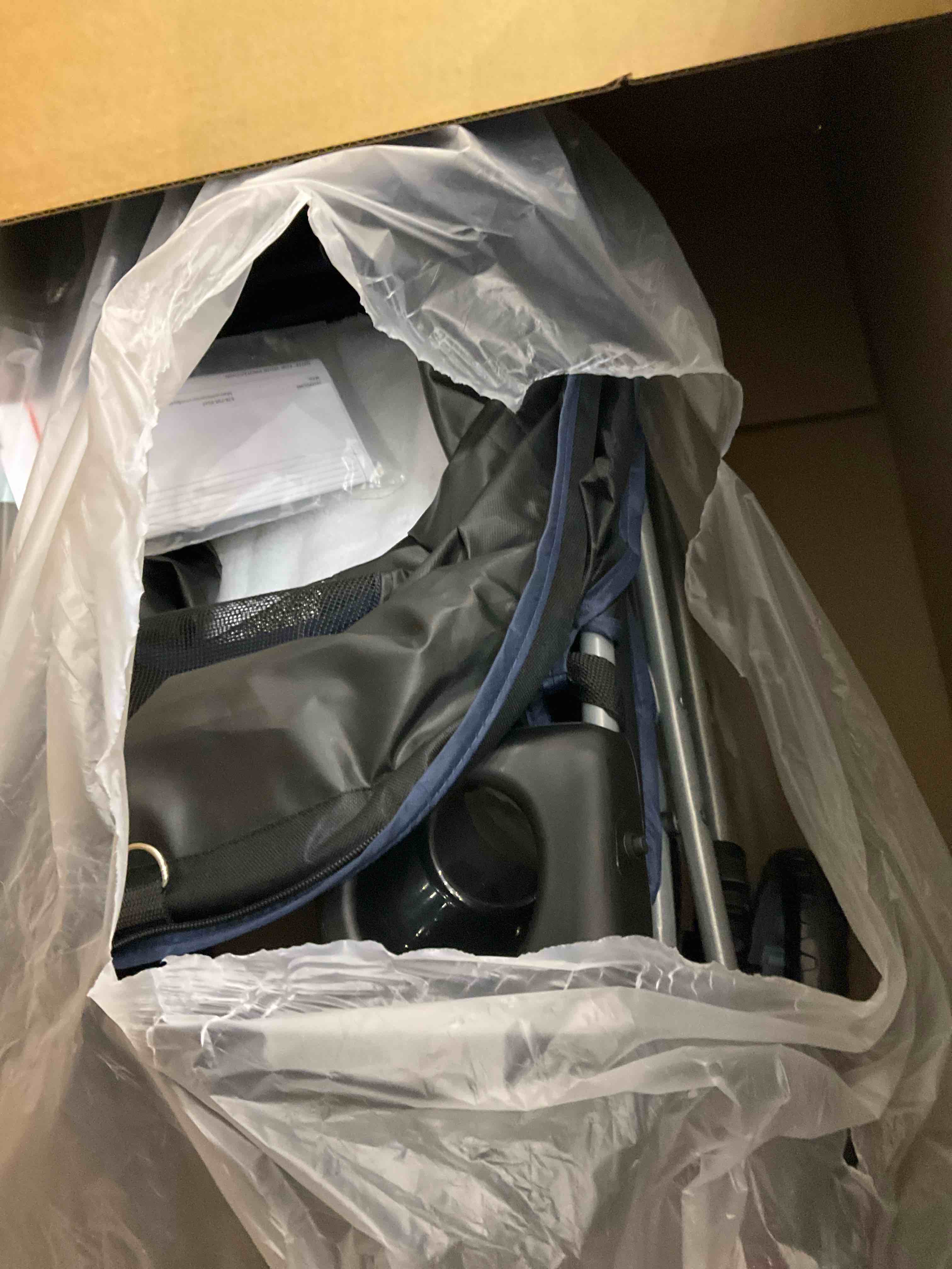 https://s3.amazonaws.com/lotting-images-prod/bidfta/PPE2581140_1745501389725.jpeg