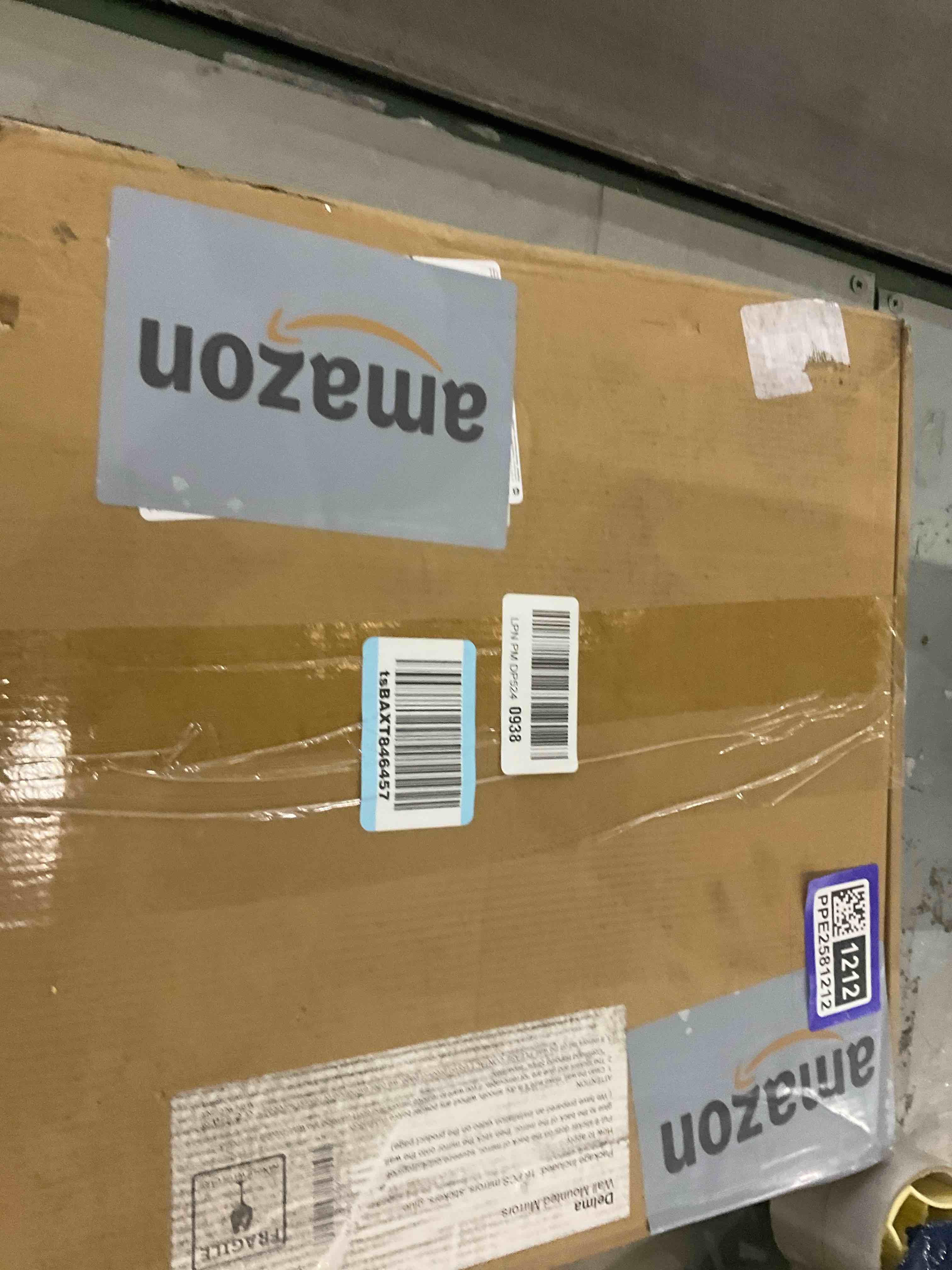 Delma Home Gym Mirrors, 14''x 14'' Glass Wall Mirror Tiles (16 PCS), Square Large Full Body Mirror for Home Gym, Bedroom, Door,Bathroom, Frameless Mirror Tiles (Glass - 14'' x 14'' - 16PCS) 14''x14''- 16PCS