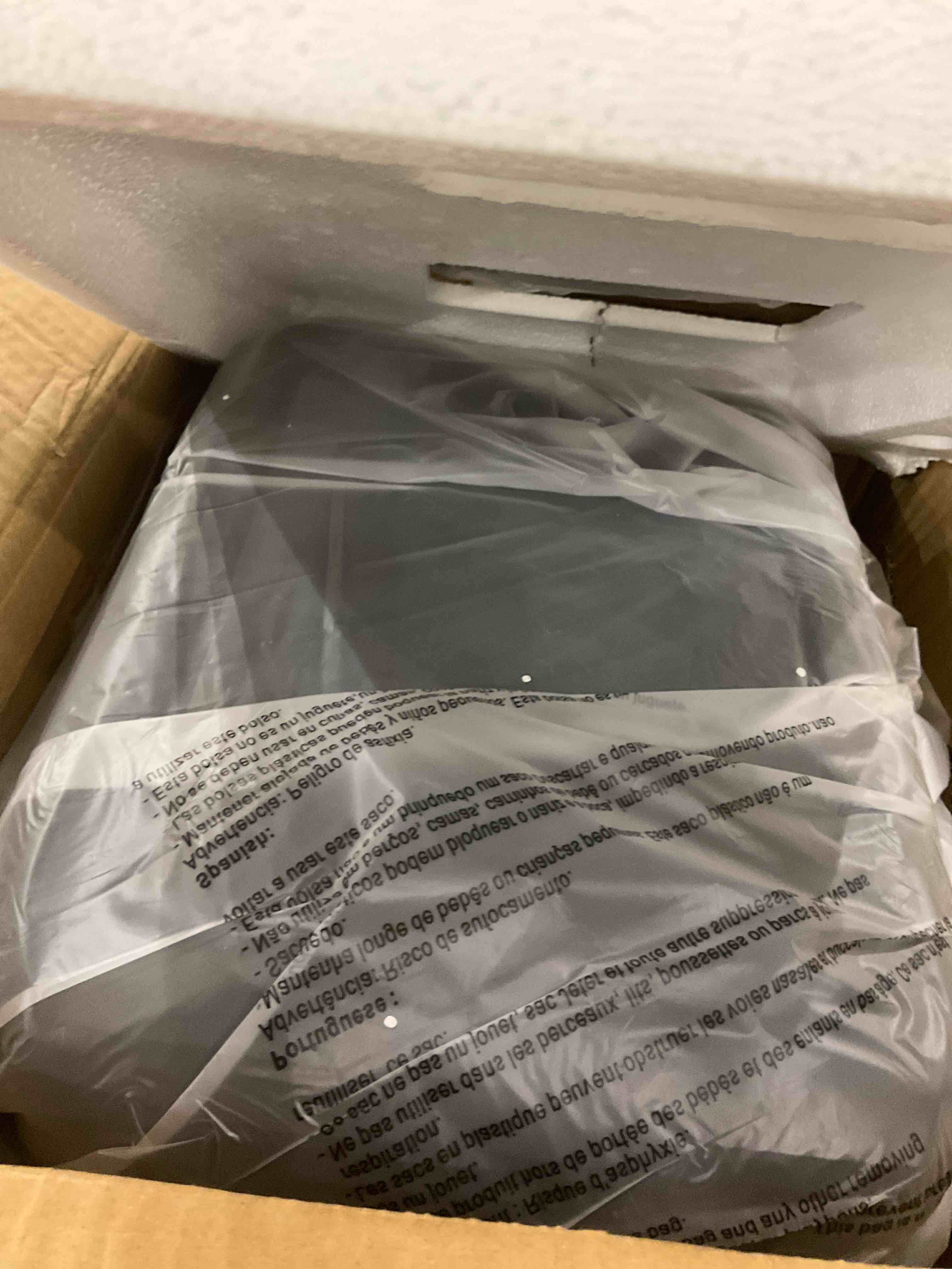 https://s3.amazonaws.com/lotting-images-prod/bidfta/PPE2581232_1745498504732.jpeg