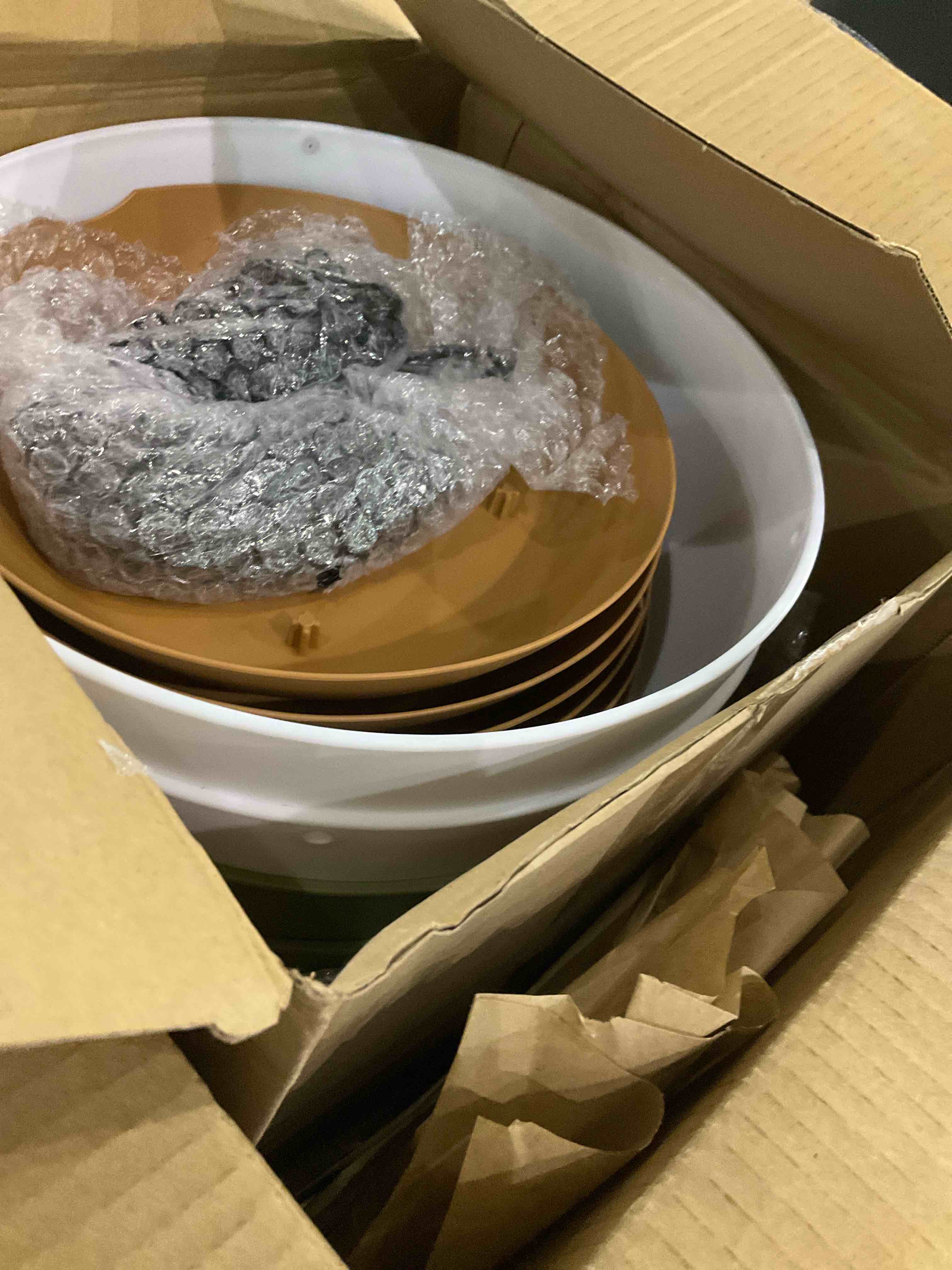 https://s3.amazonaws.com/lotting-images-prod/bidfta/PPE2581876_1745514030300.jpeg