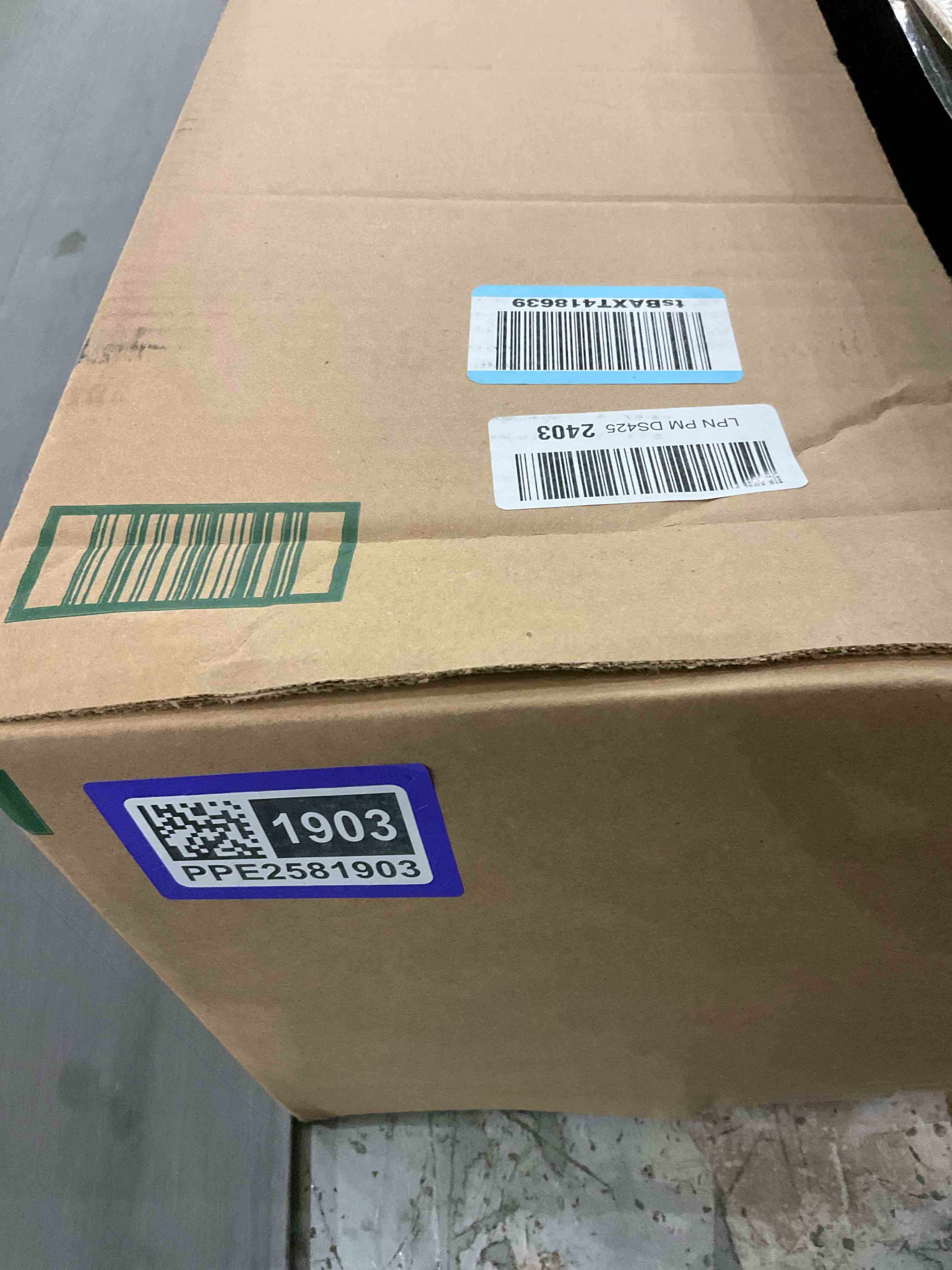 https://s3.amazonaws.com/lotting-images-prod/bidfta/PPE2581903_1745515317496.jpeg