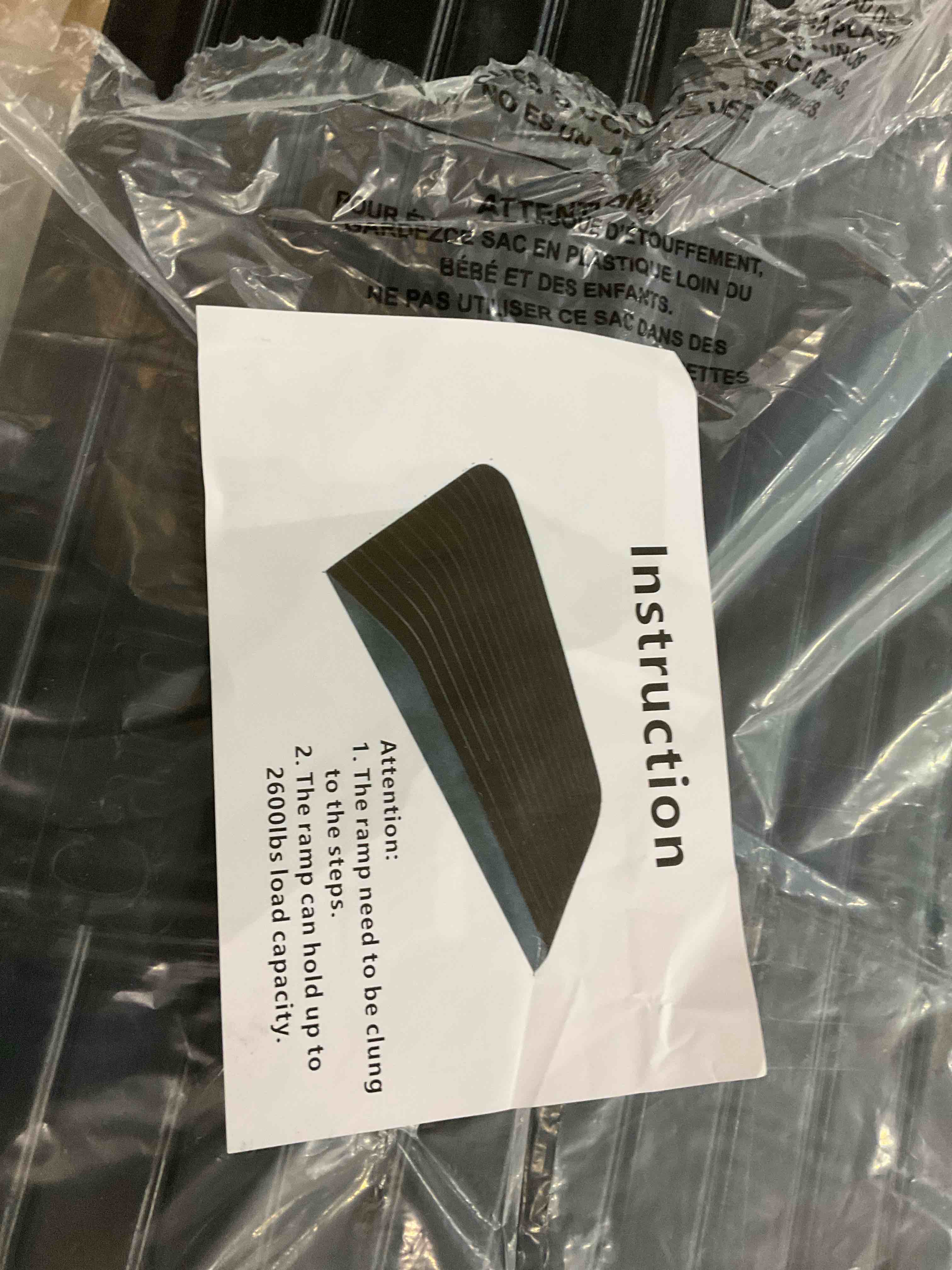 https://s3.amazonaws.com/lotting-images-prod/bidfta/PPE2582077_1745519944240.jpeg
