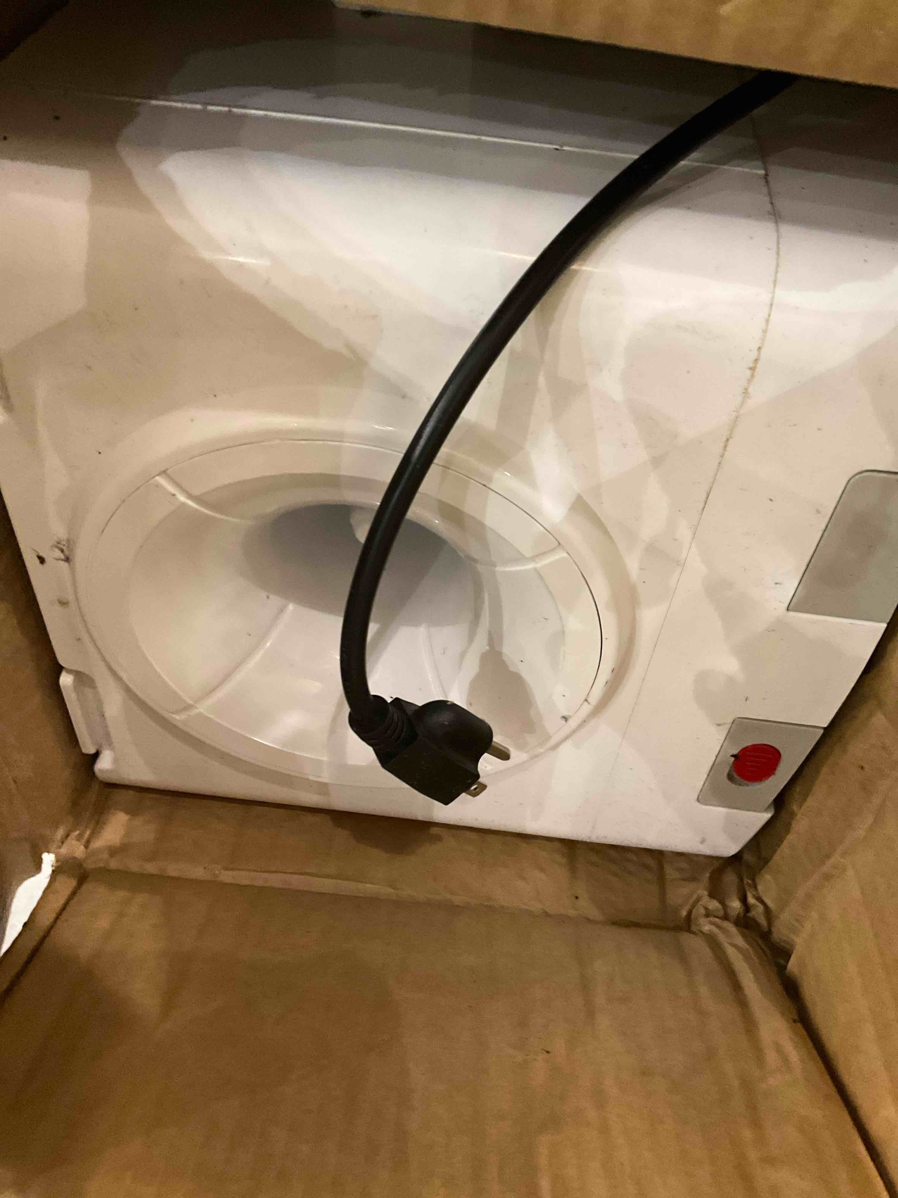 https://s3.amazonaws.com/lotting-images-prod/bidfta/PPE2582122_1745520961965.jpeg
