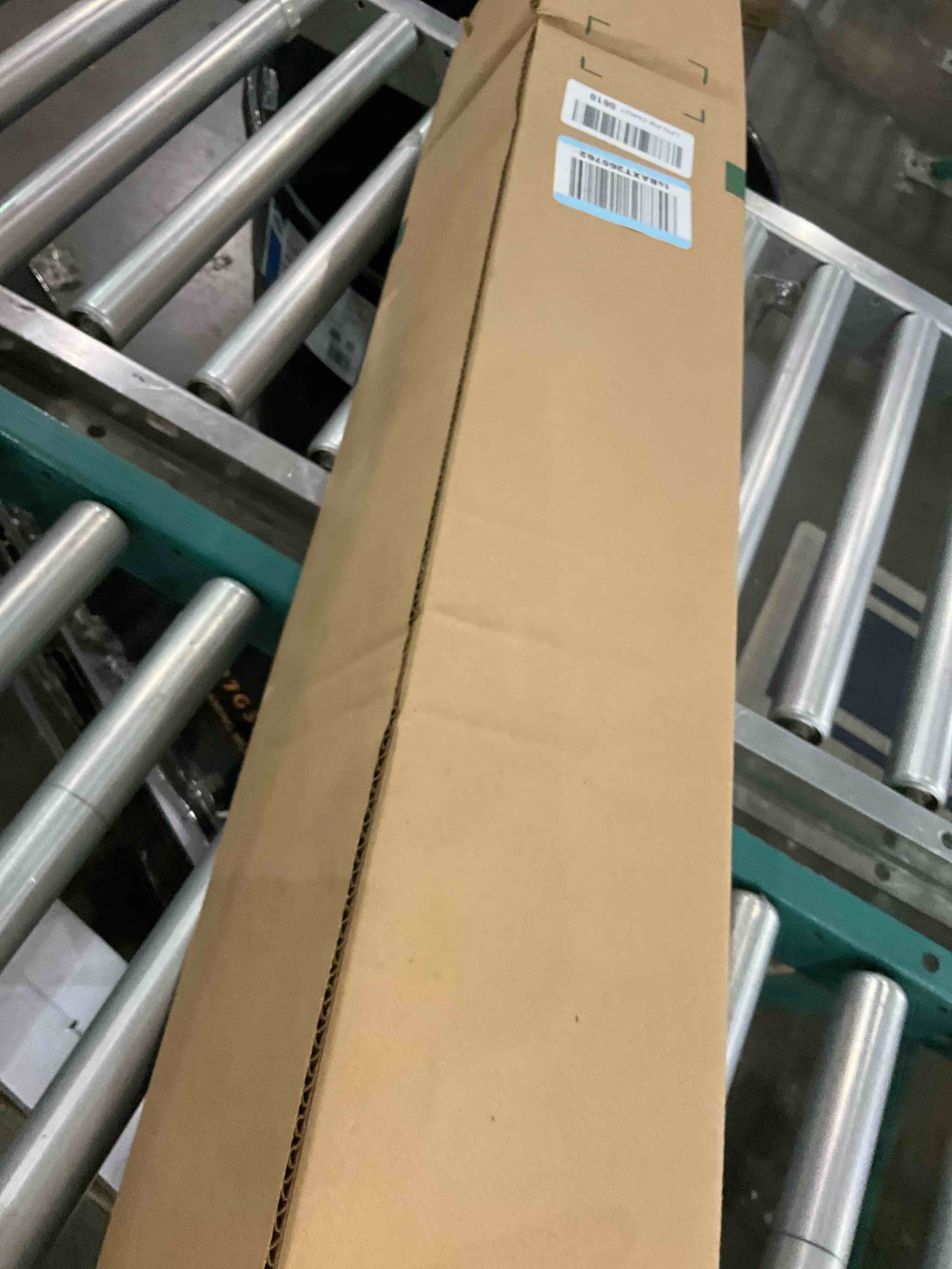 https://s3.amazonaws.com/lotting-images-prod/bidfta/PPE2582282_1745583055734.jpeg