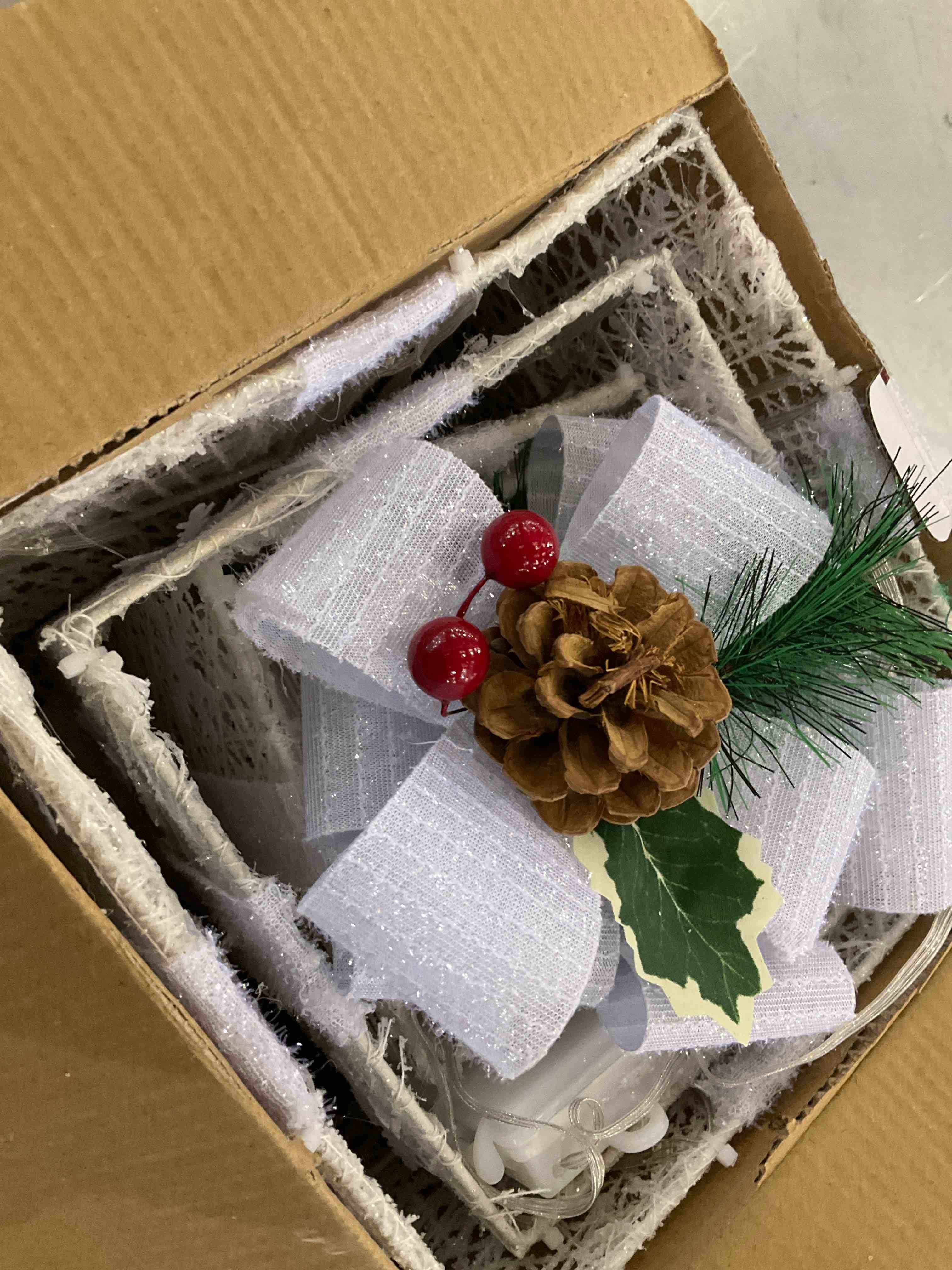https://s3.amazonaws.com/lotting-images-prod/bidfta/PPE2582324_1745591104854.jpeg