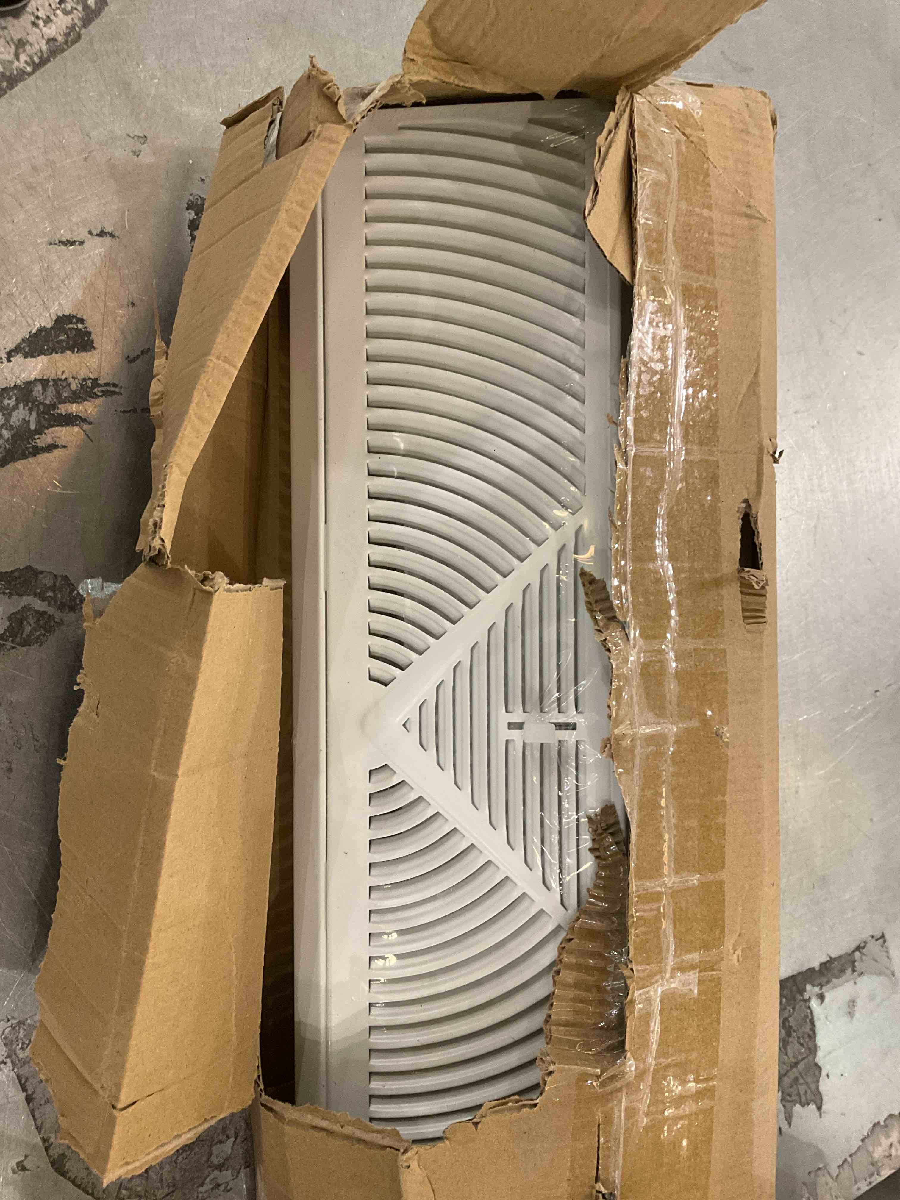 https://s3.amazonaws.com/lotting-images-prod/bidfta/PPE2582438_1745595956276.jpeg