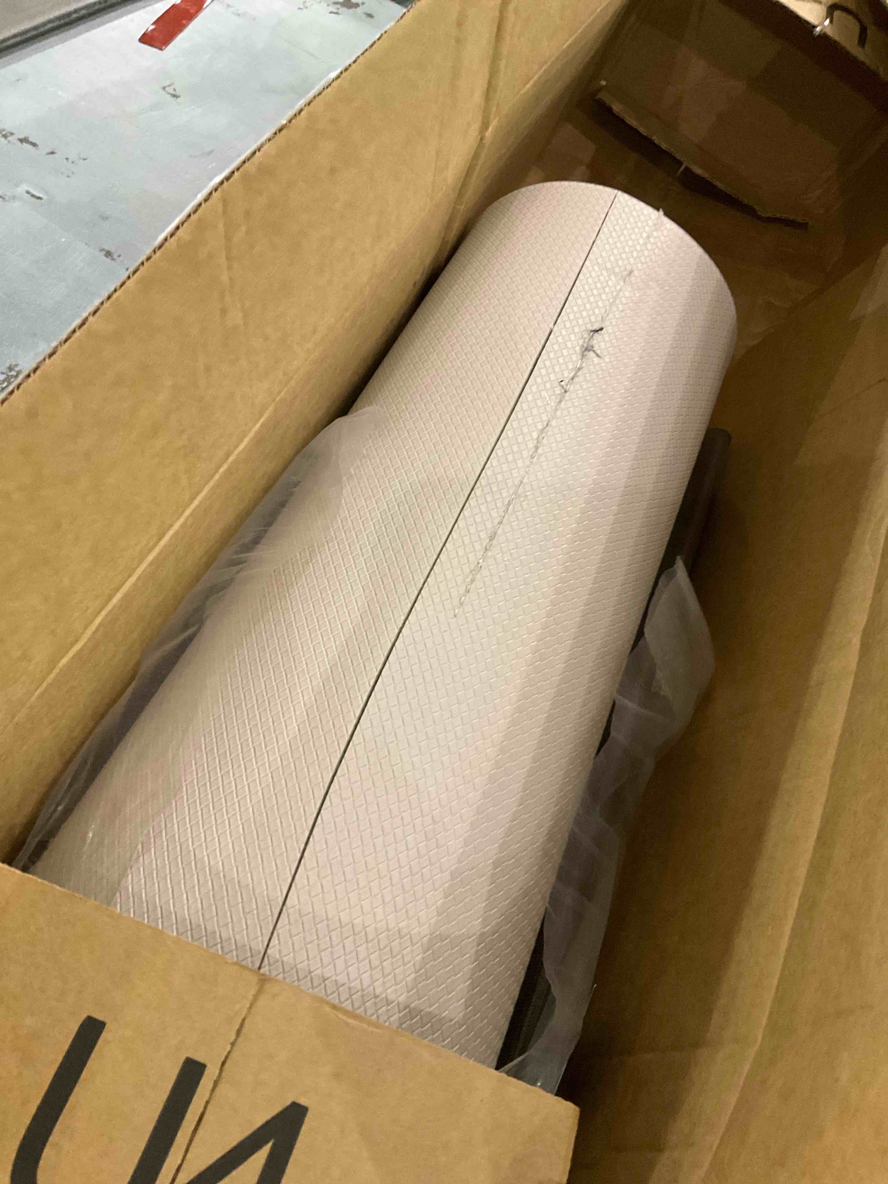 https://s3.amazonaws.com/lotting-images-prod/bidfta/PPE2582593_1745606179287.jpeg
