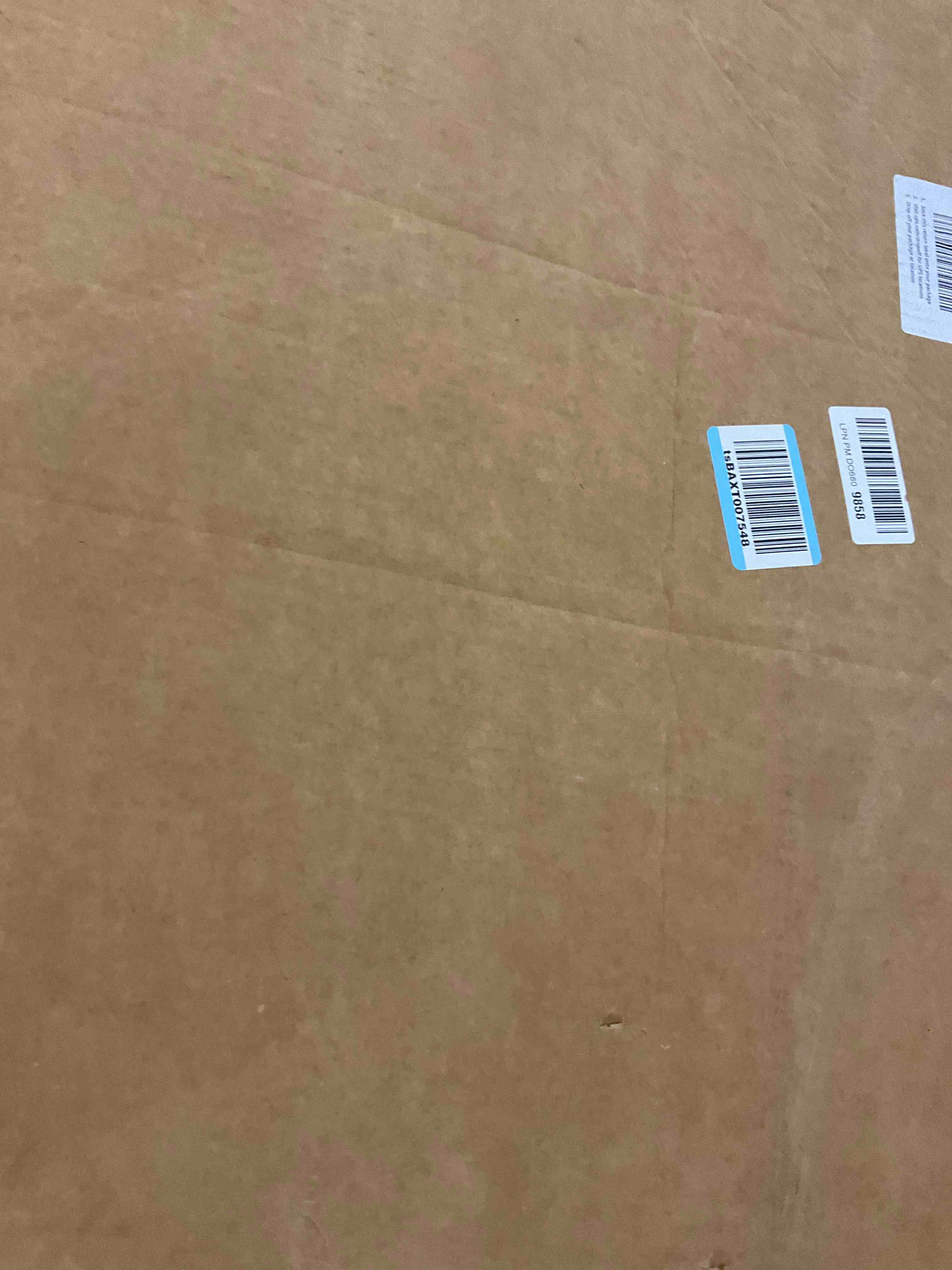 https://s3.amazonaws.com/lotting-images-prod/bidfta/PPE2582902_1745847132533.jpeg