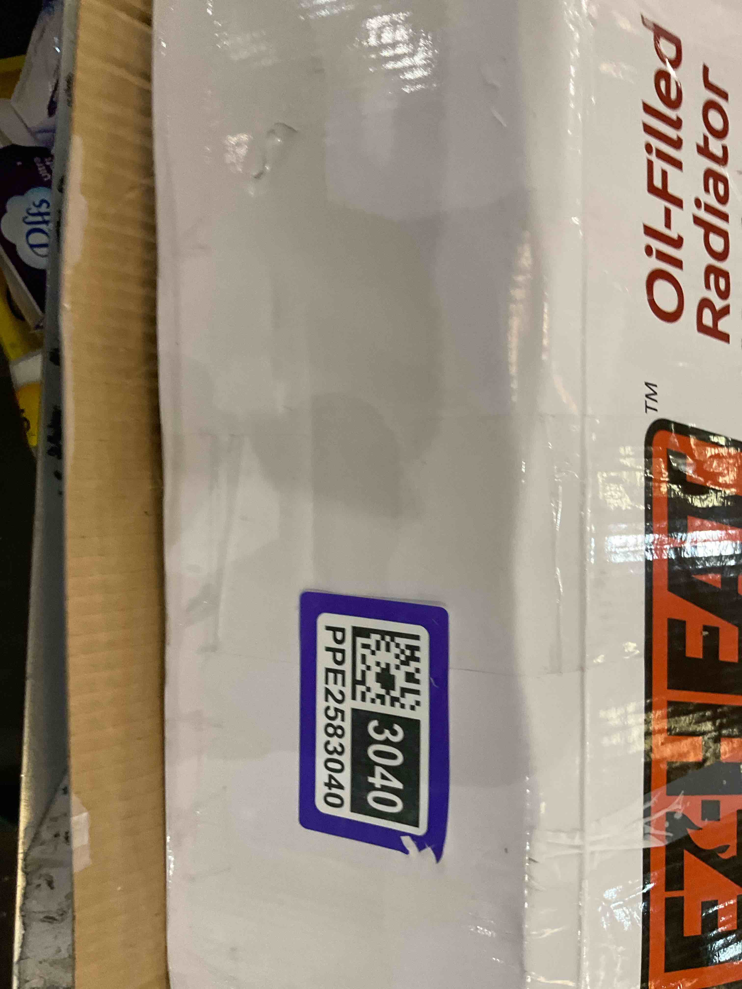 Oil-Filled Radiant Radiator Space Heater, Never Refill, Adjustable Thermostat, Tip-Over Switch & Overheat Protection System, MTDR-06WC