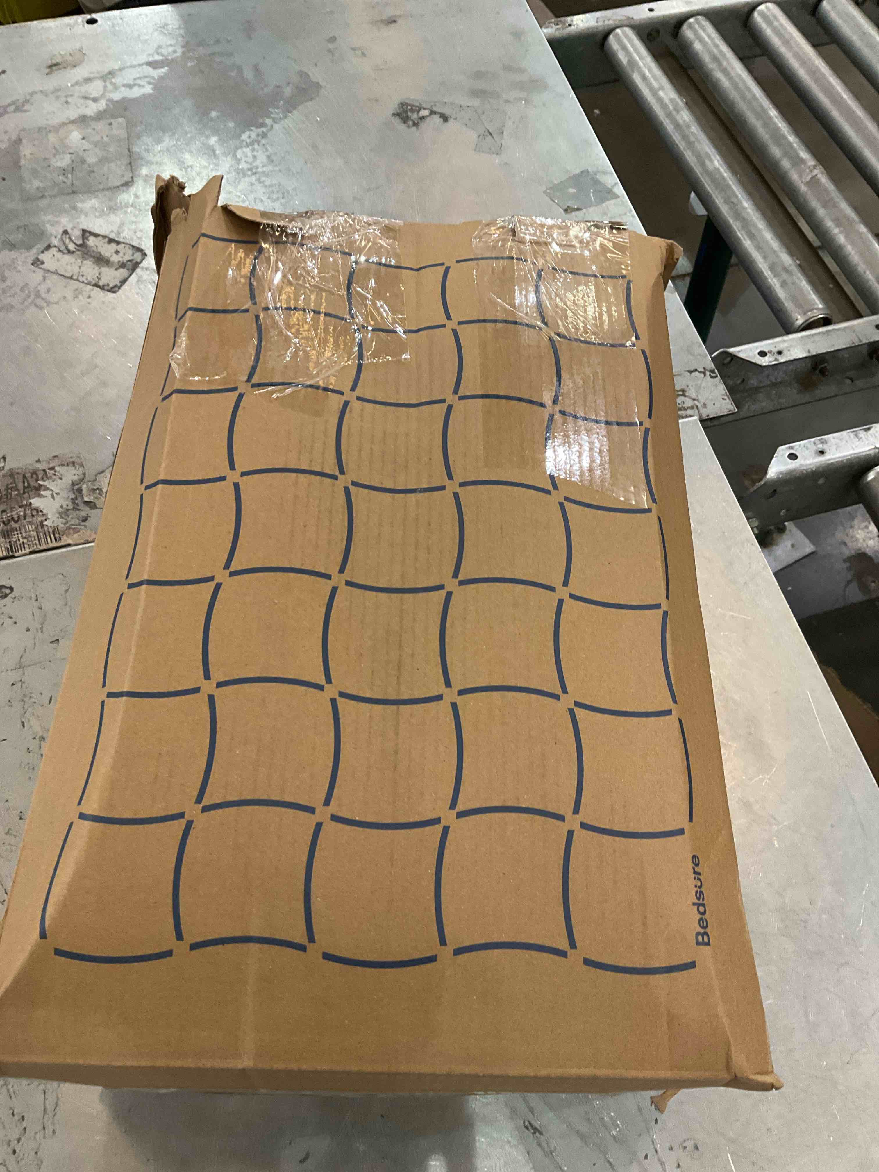 https://s3.amazonaws.com/lotting-images-prod/bidfta/PPE2583130_1745858820924.jpeg
