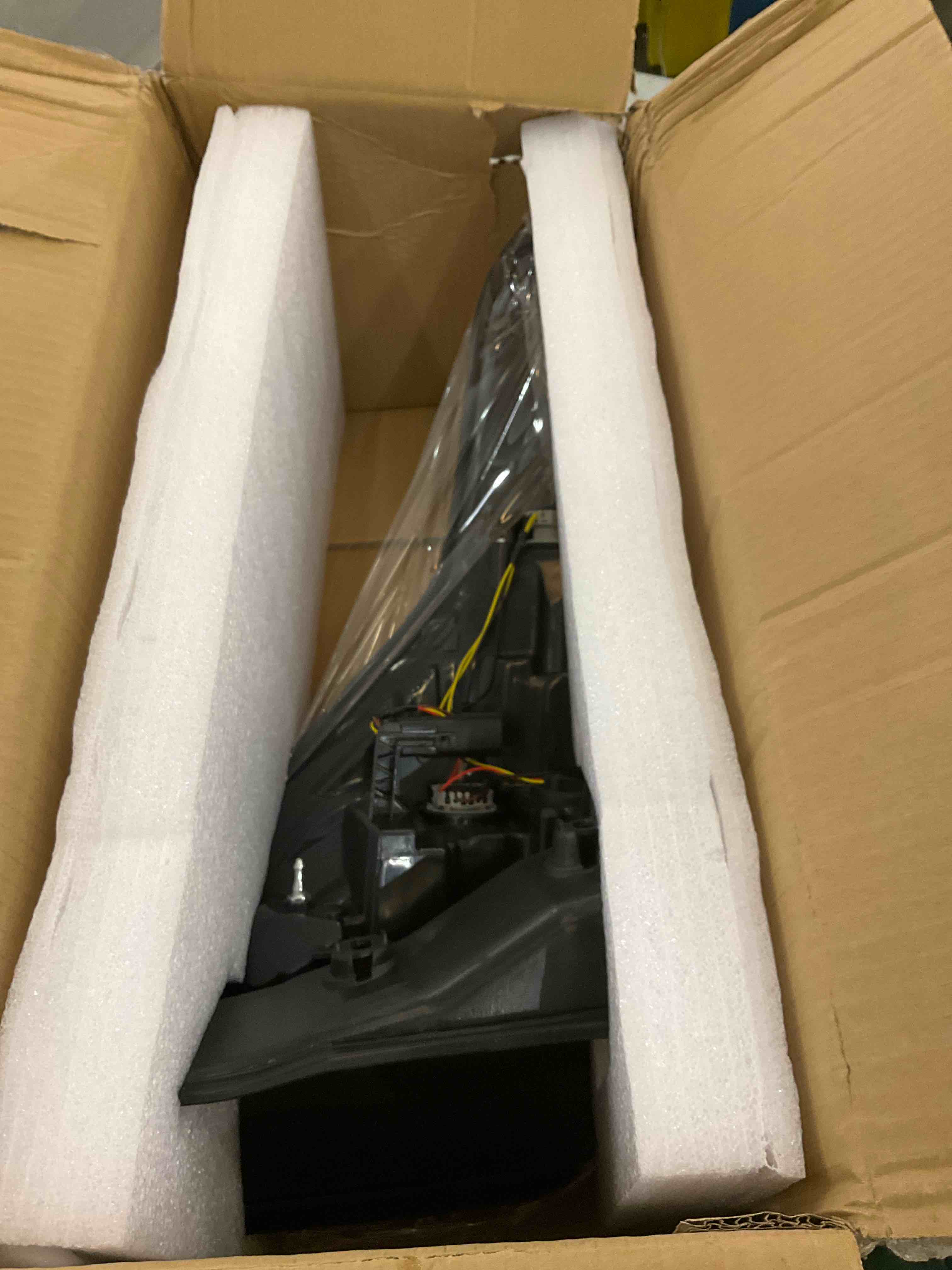 https://s3.amazonaws.com/lotting-images-prod/bidfta/PPE2583135_1745859231250.jpeg
