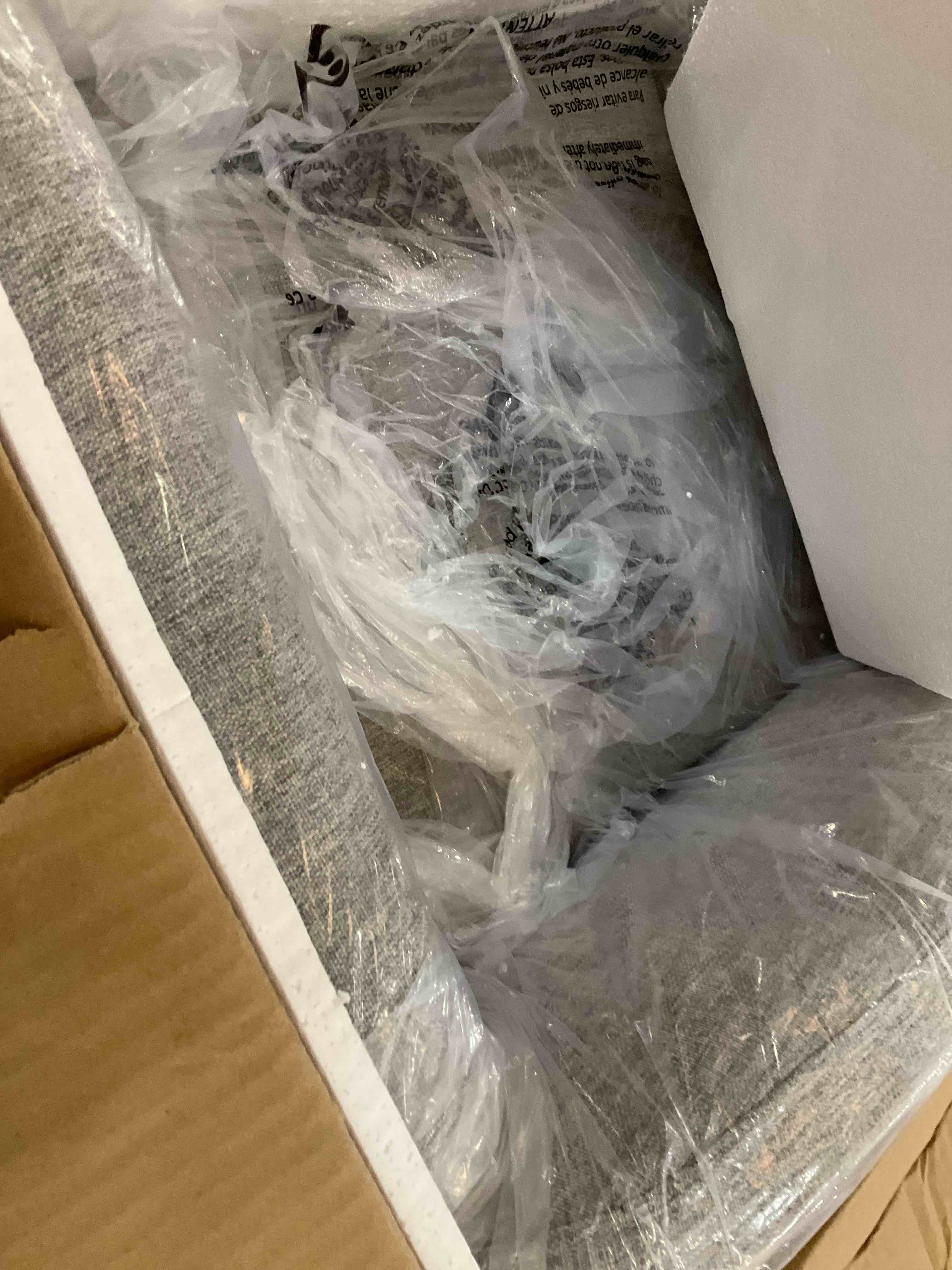 https://s3.amazonaws.com/lotting-images-prod/bidfta/PPE2583199_1745859105583.jpeg