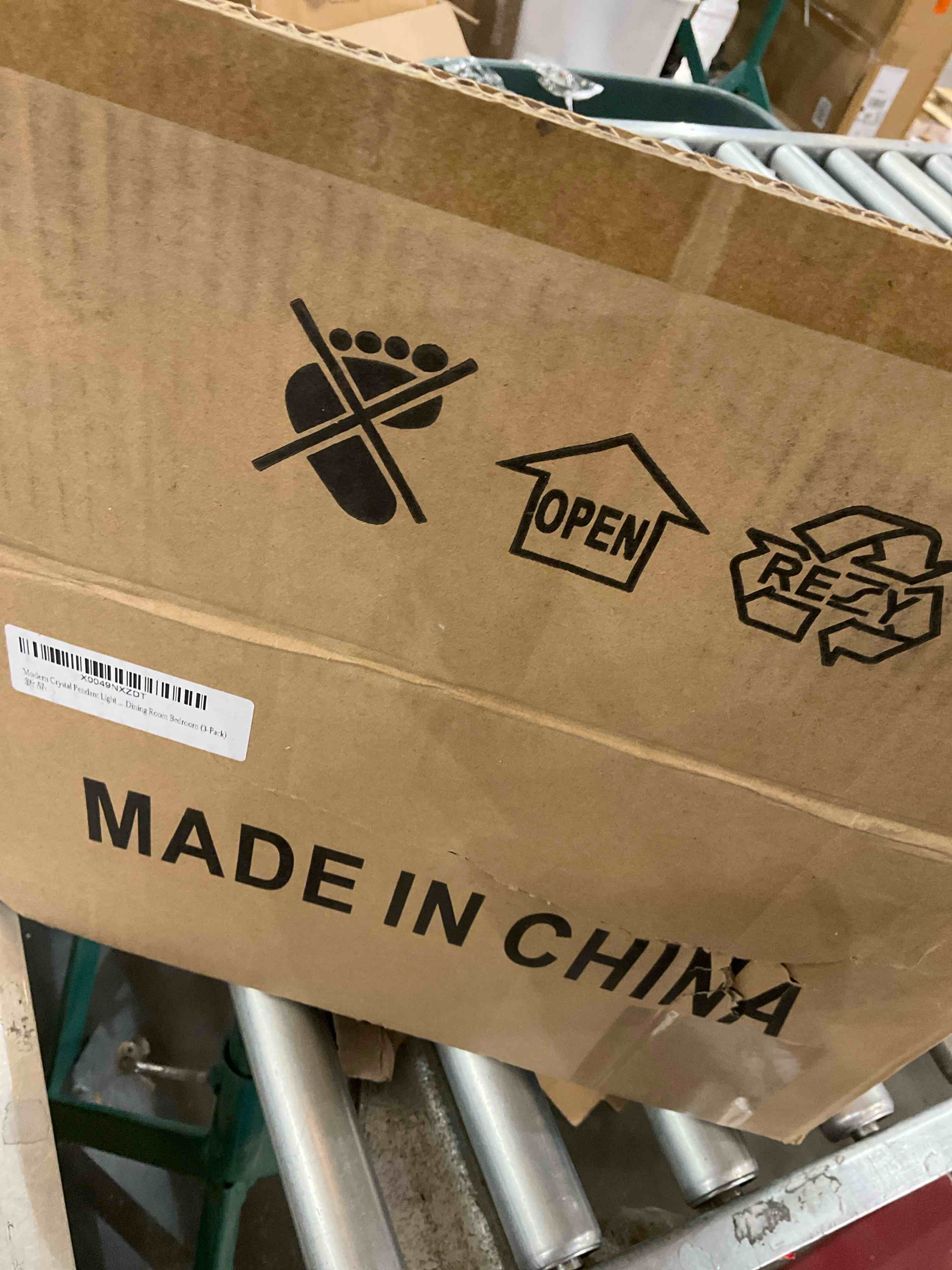 https://s3.amazonaws.com/lotting-images-prod/bidfta/PPE2583263_1745860215456.jpeg