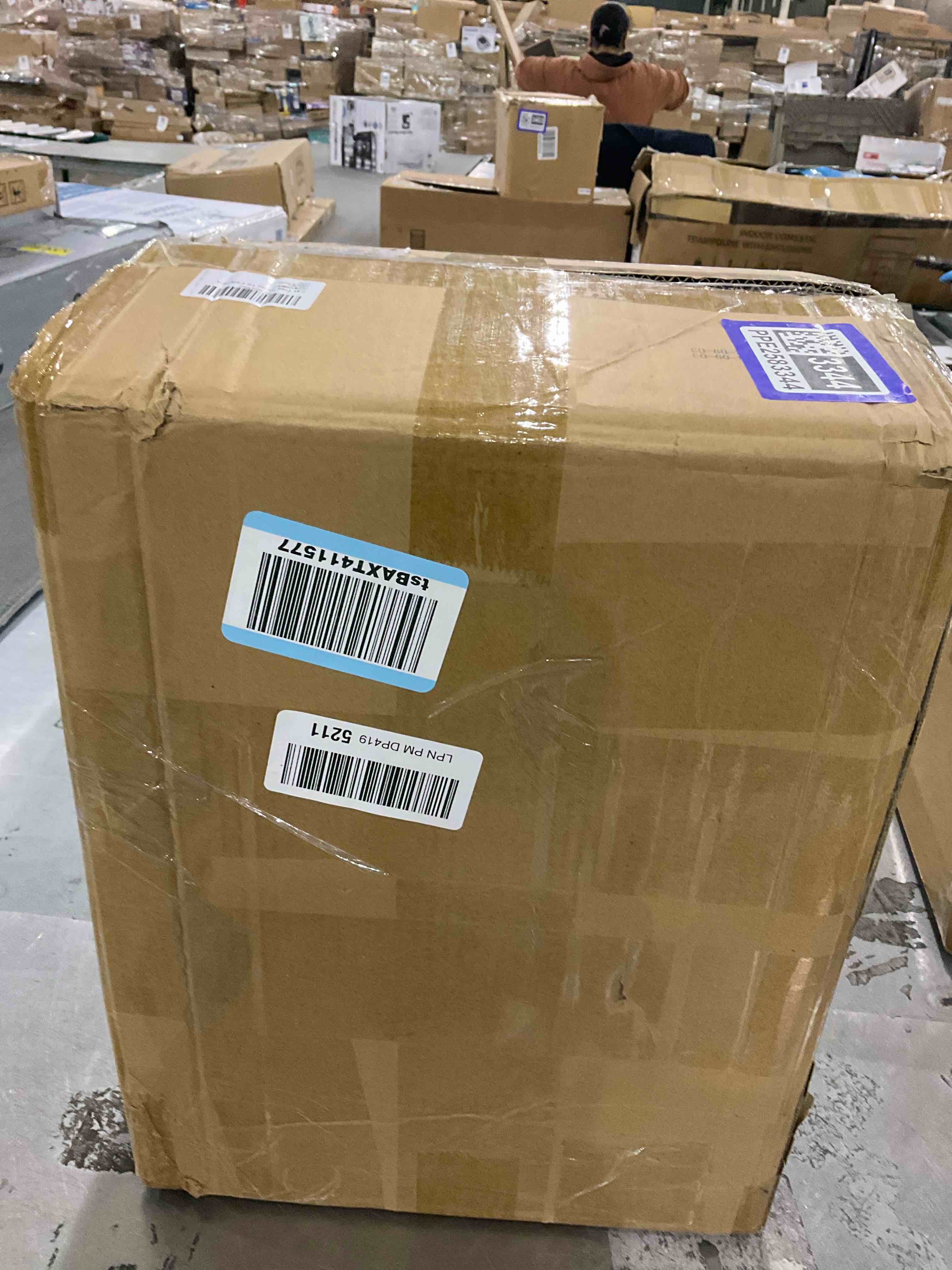 https://s3.amazonaws.com/lotting-images-prod/bidfta/PPE2583344_1745924817426.jpeg