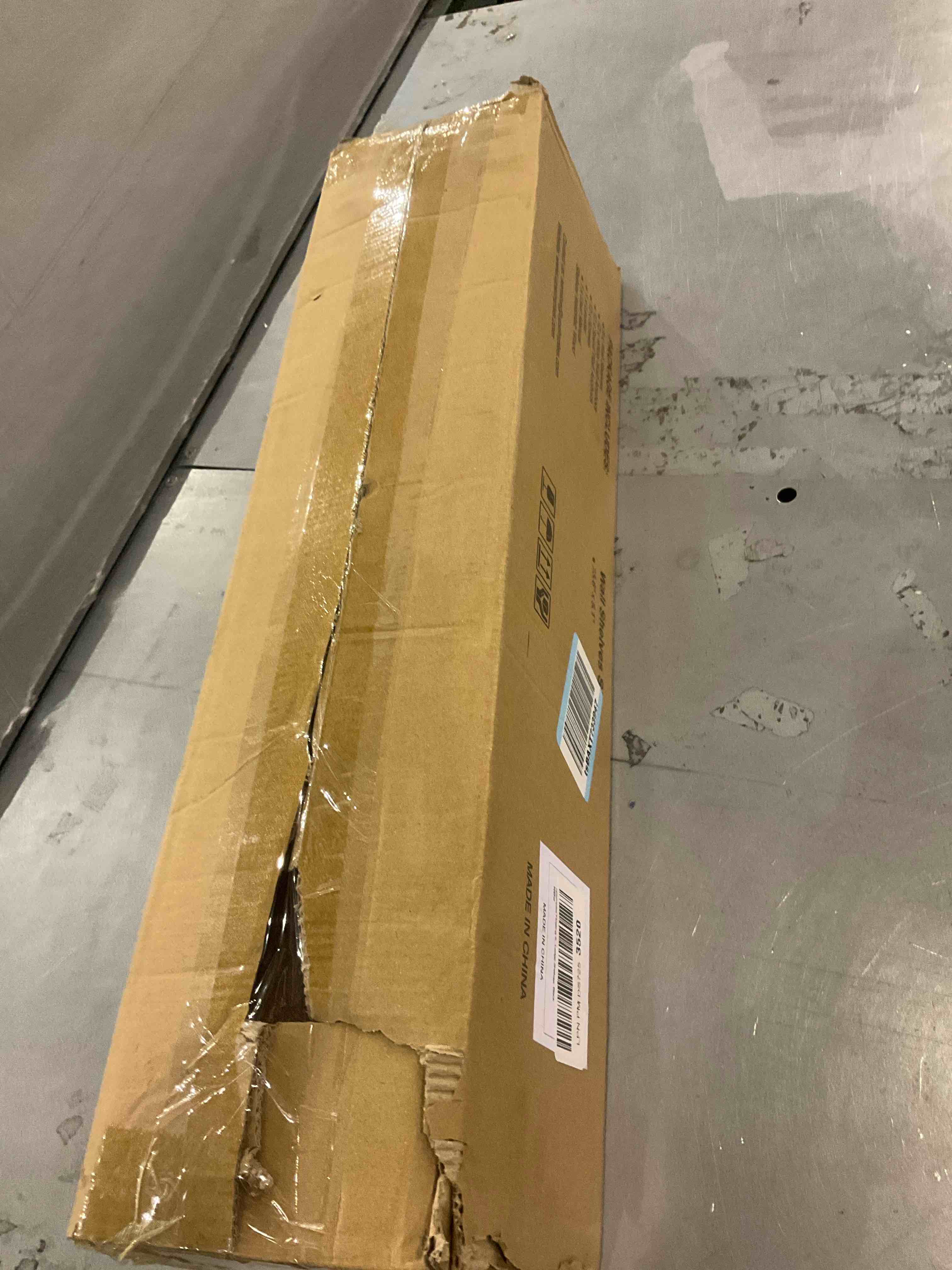 https://s3.amazonaws.com/lotting-images-prod/bidfta/PPE2583428_1745925999336.jpeg