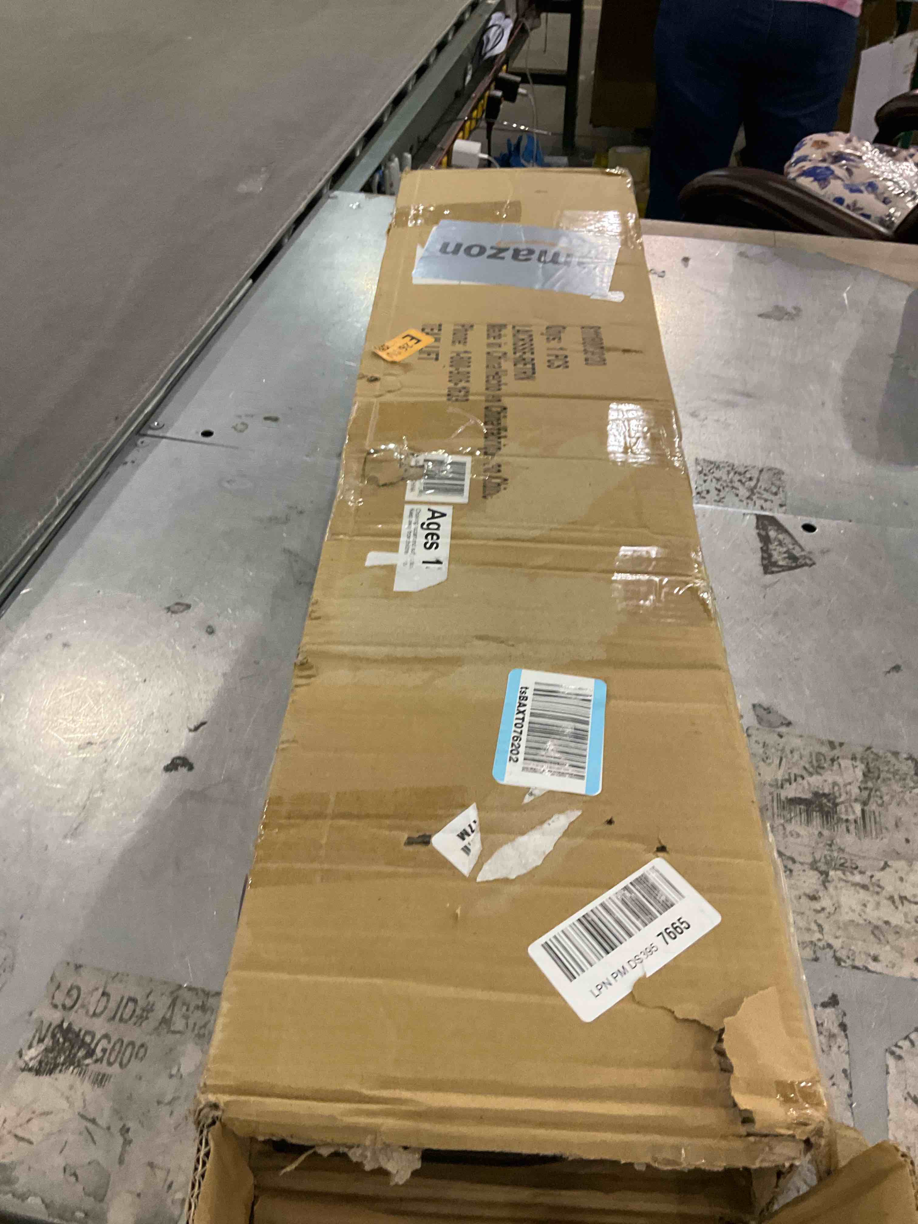https://s3.amazonaws.com/lotting-images-prod/bidfta/PPE2583443_1745926174821.jpeg