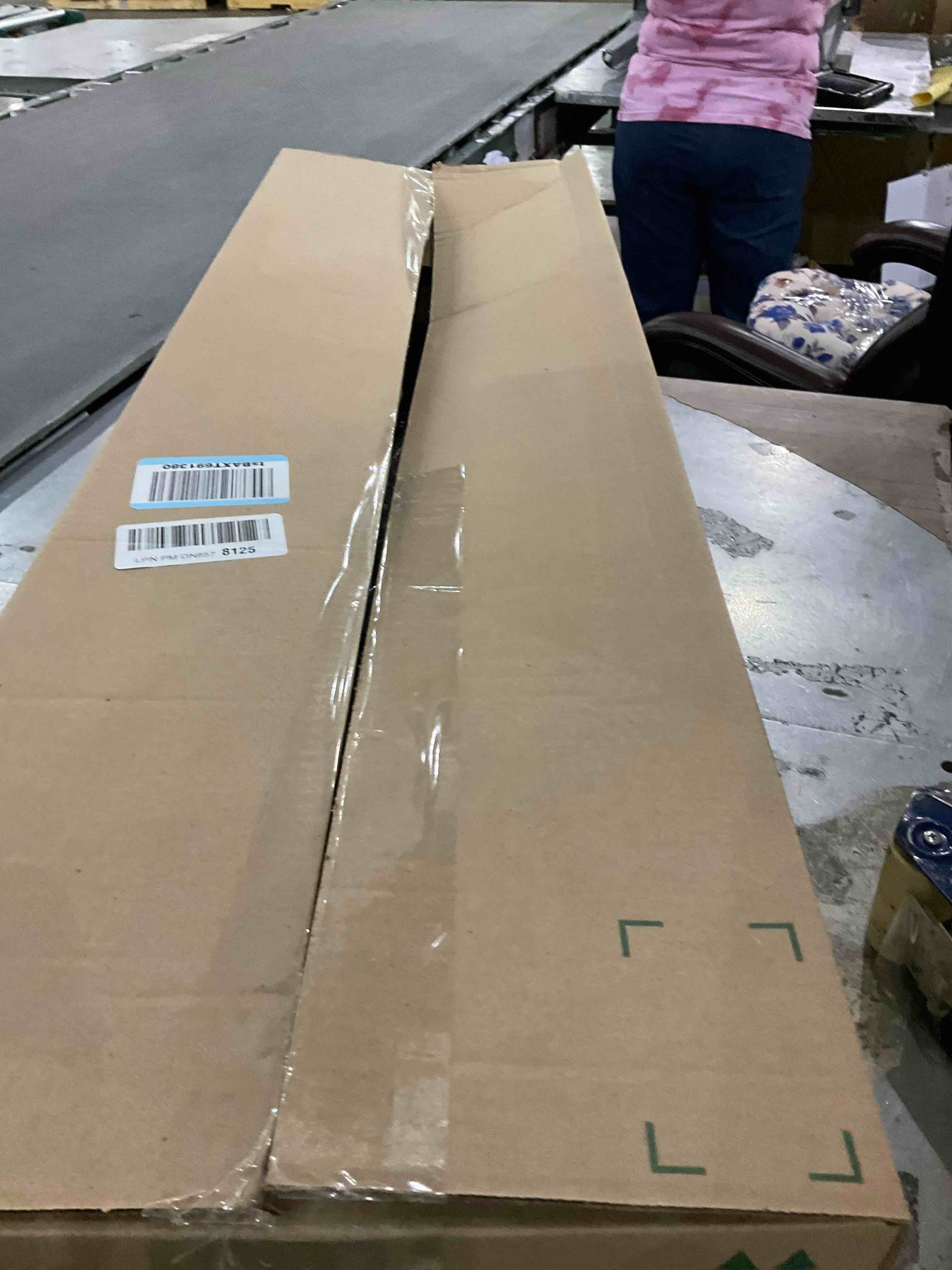 https://s3.amazonaws.com/lotting-images-prod/bidfta/PPE2583445_1745926487200.jpeg