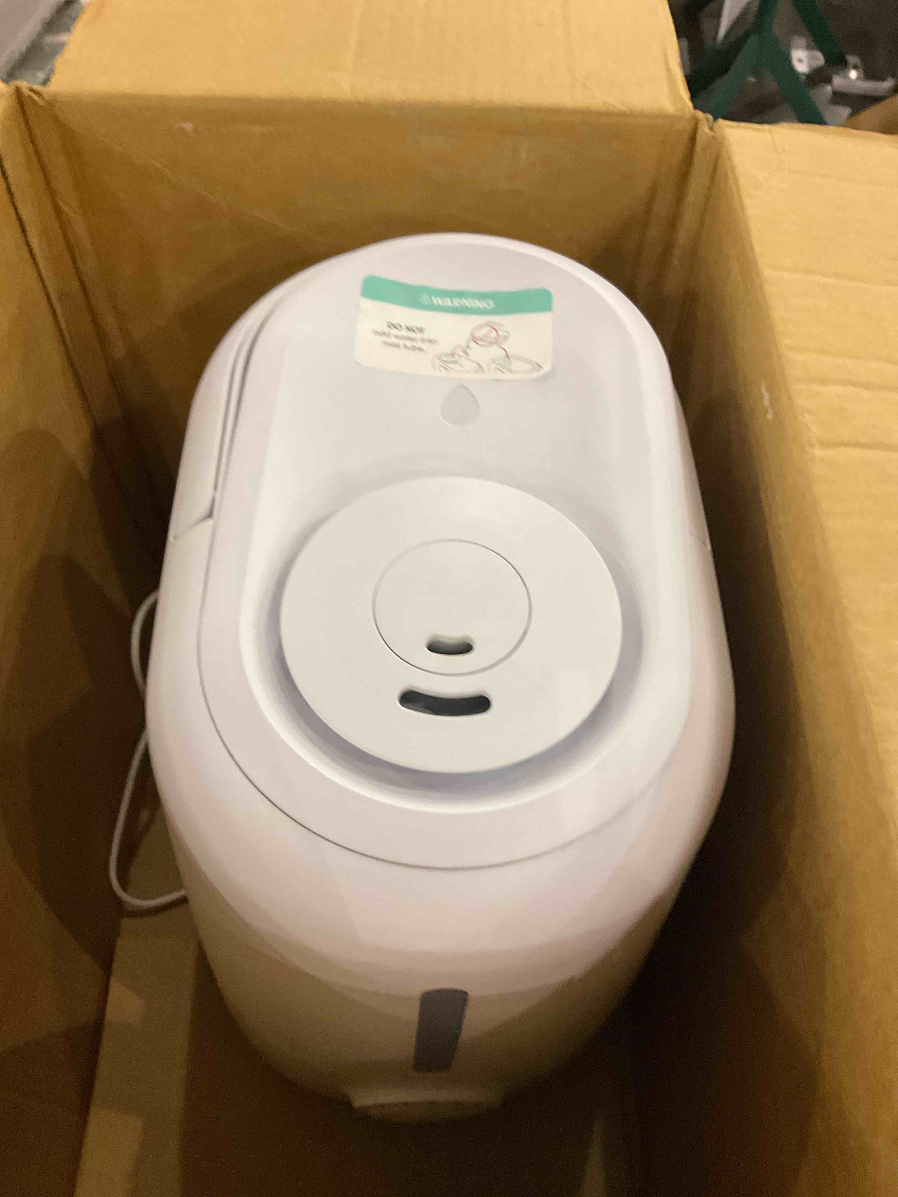 https://s3.amazonaws.com/lotting-images-prod/bidfta/PPE2583602_1745926574821.jpeg