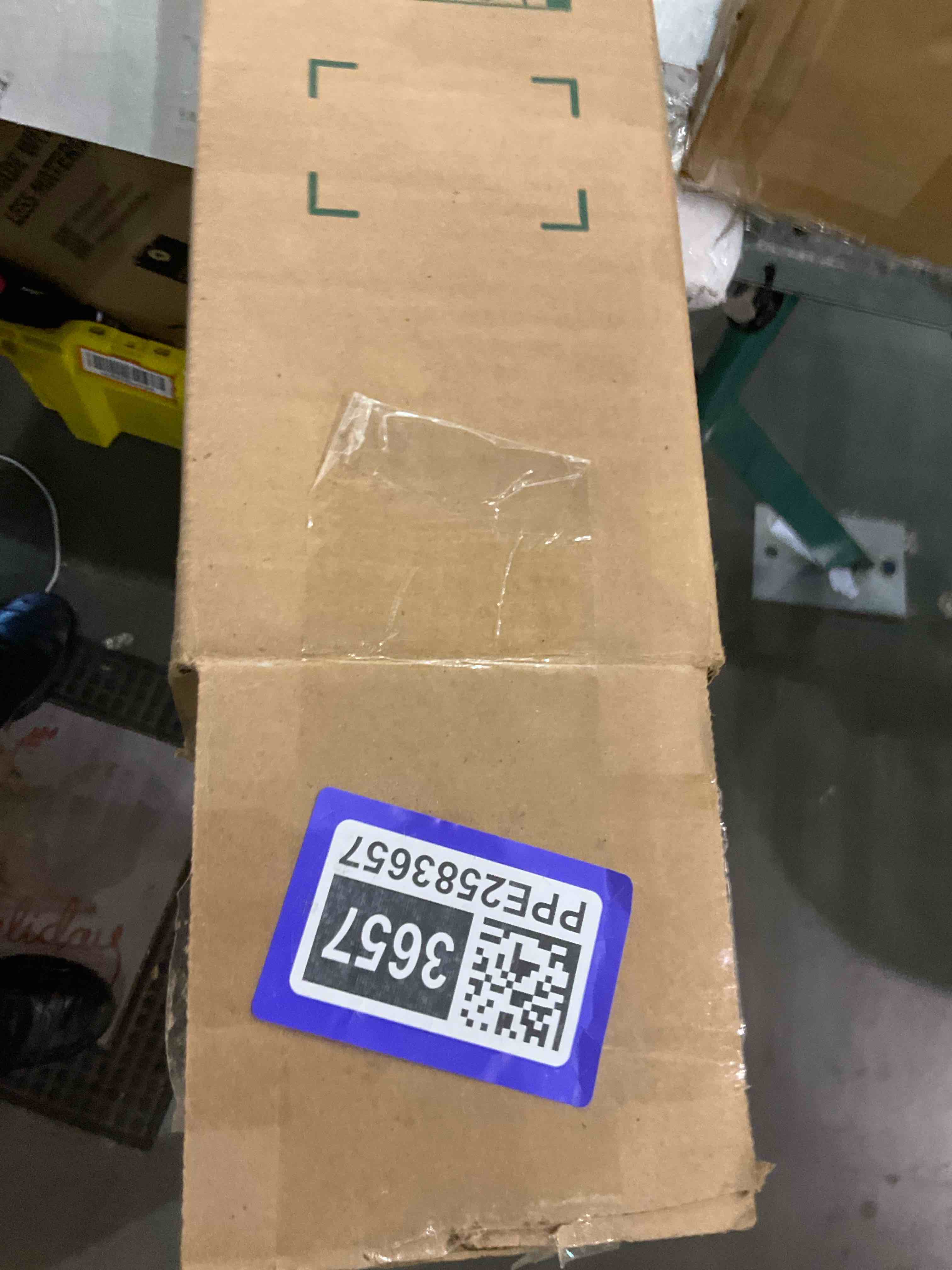 Leffora Custom 1.5mm Thick Crystal Clear Table Cover Protector 44 x 76 Inch Waterproof PVC Protective Table Pad Transparent Mat for Coffee Table, Dining Room Table, Office Desk, End Table/Night Stand