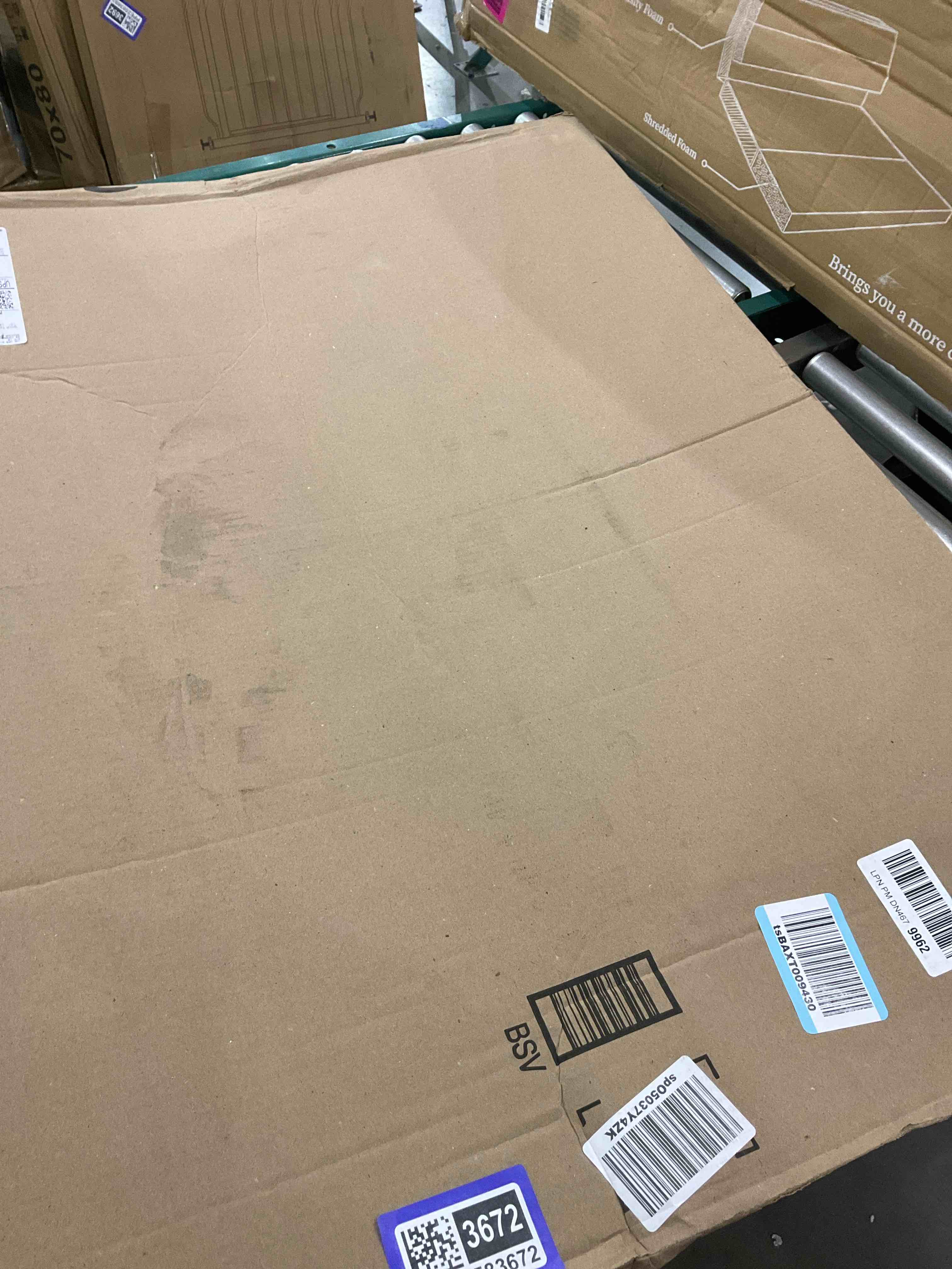 https://s3.amazonaws.com/lotting-images-prod/bidfta/PPE2583672_1745927149871.jpeg