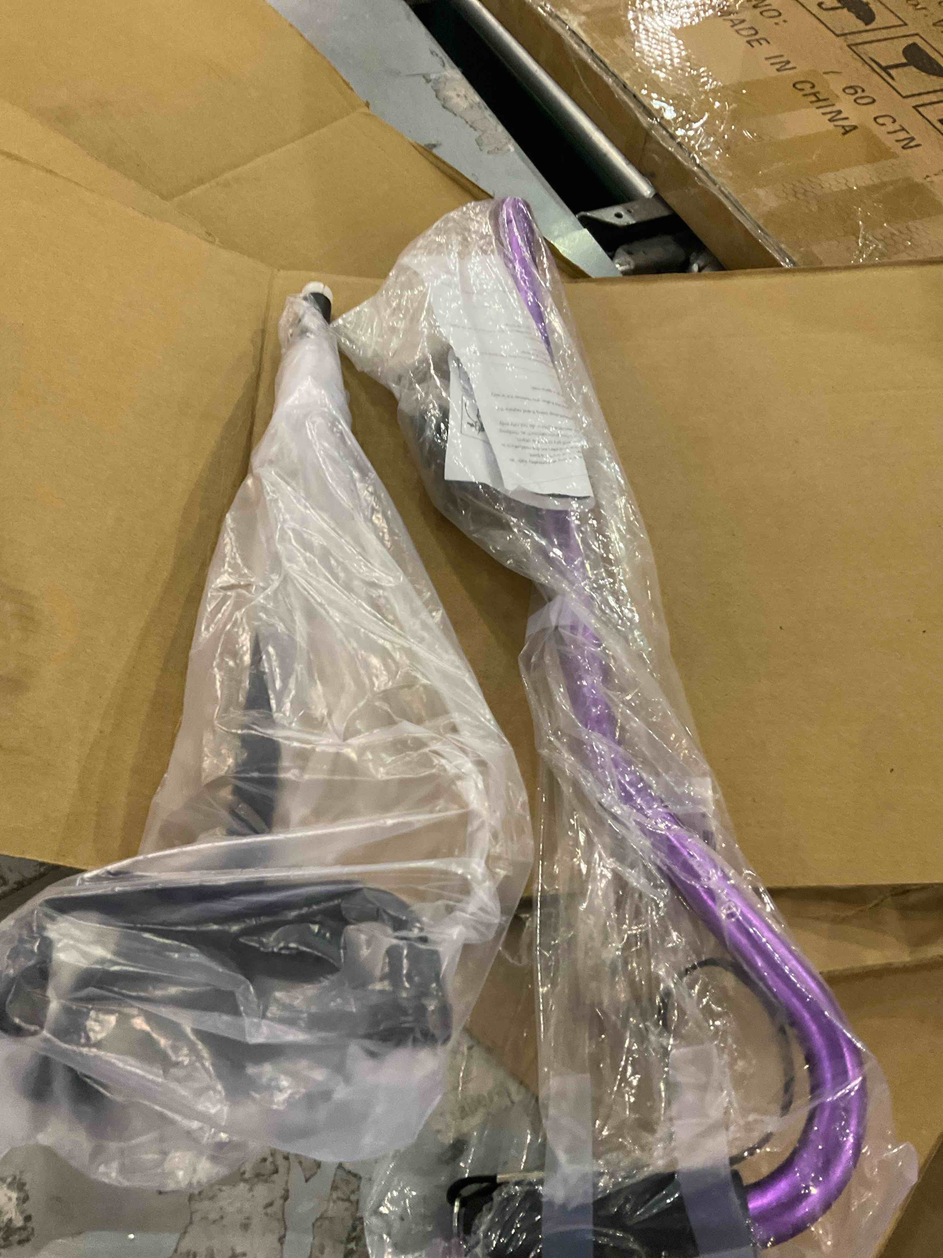 https://s3.amazonaws.com/lotting-images-prod/bidfta/PPE2583690_1745927380452.jpeg